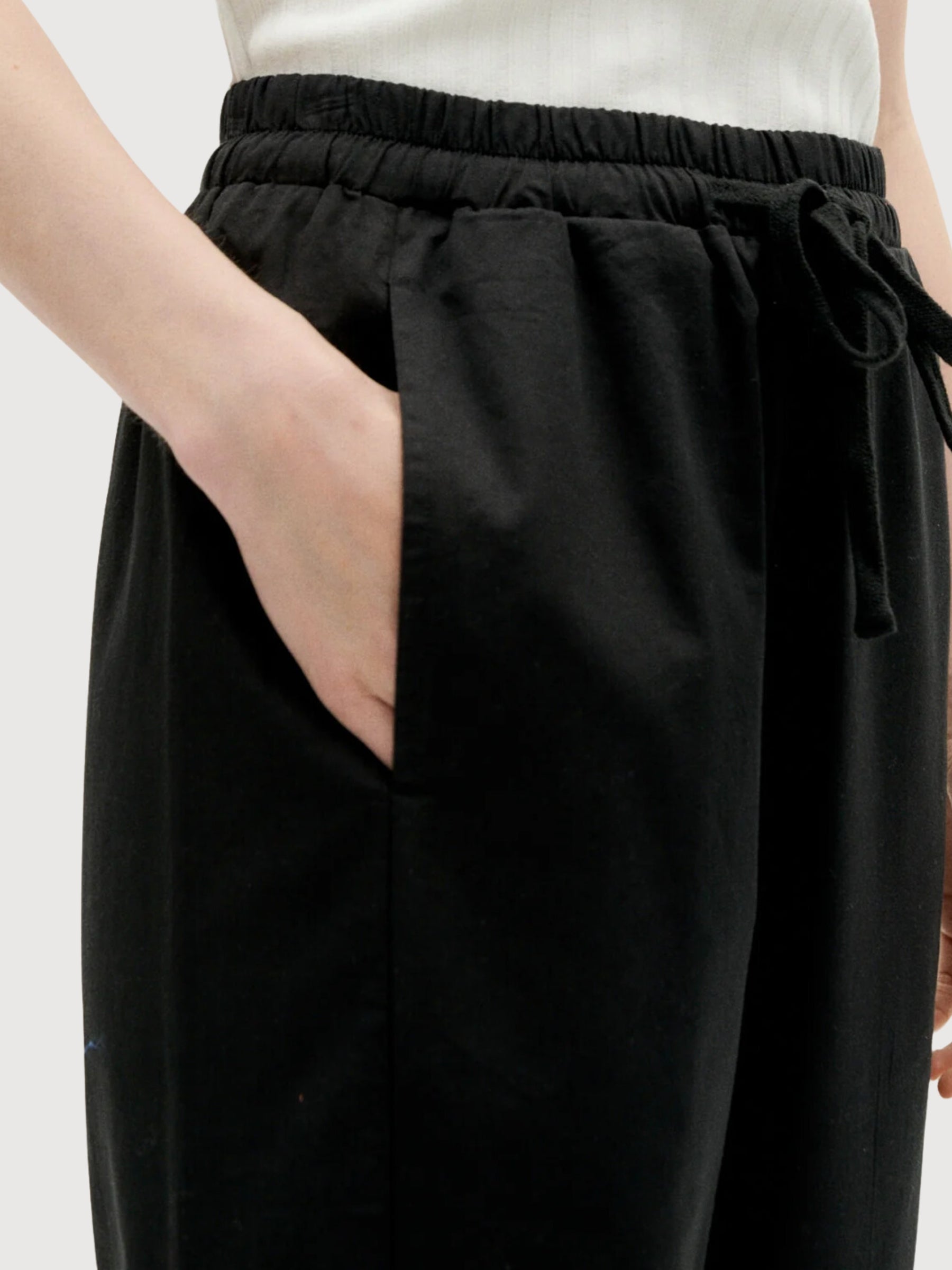 Pantalone Esther Nero Cotone organico | Thinking Mu