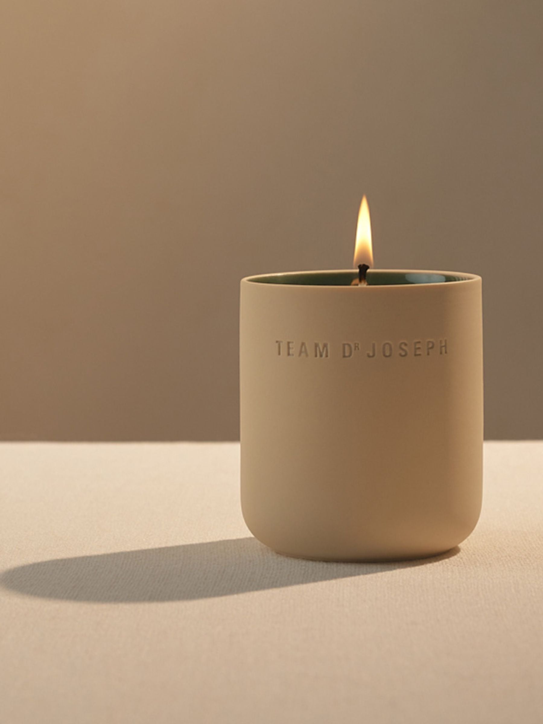 Natural Candel Rose's Whisper 220G | Team Dr Joseph