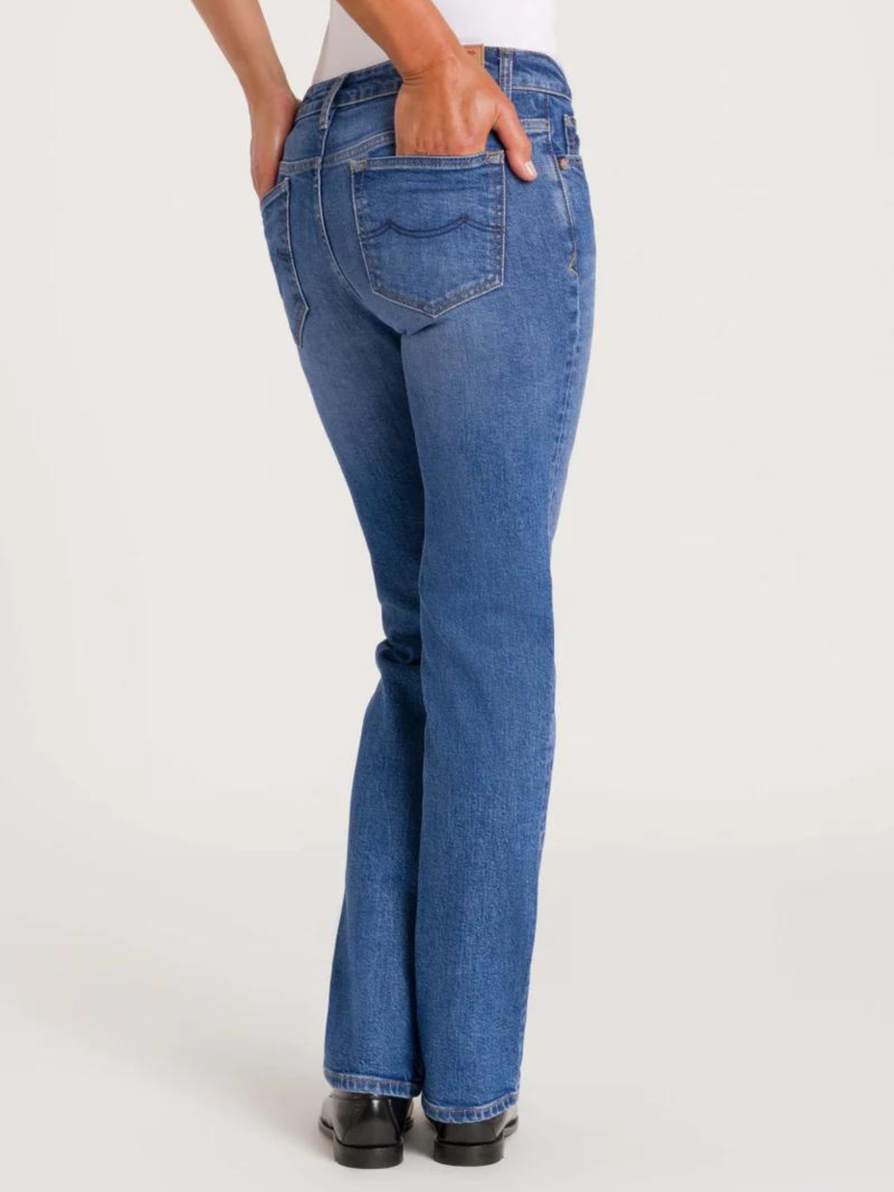 Emiko Jeans Frau blau | Kings Of Indigo