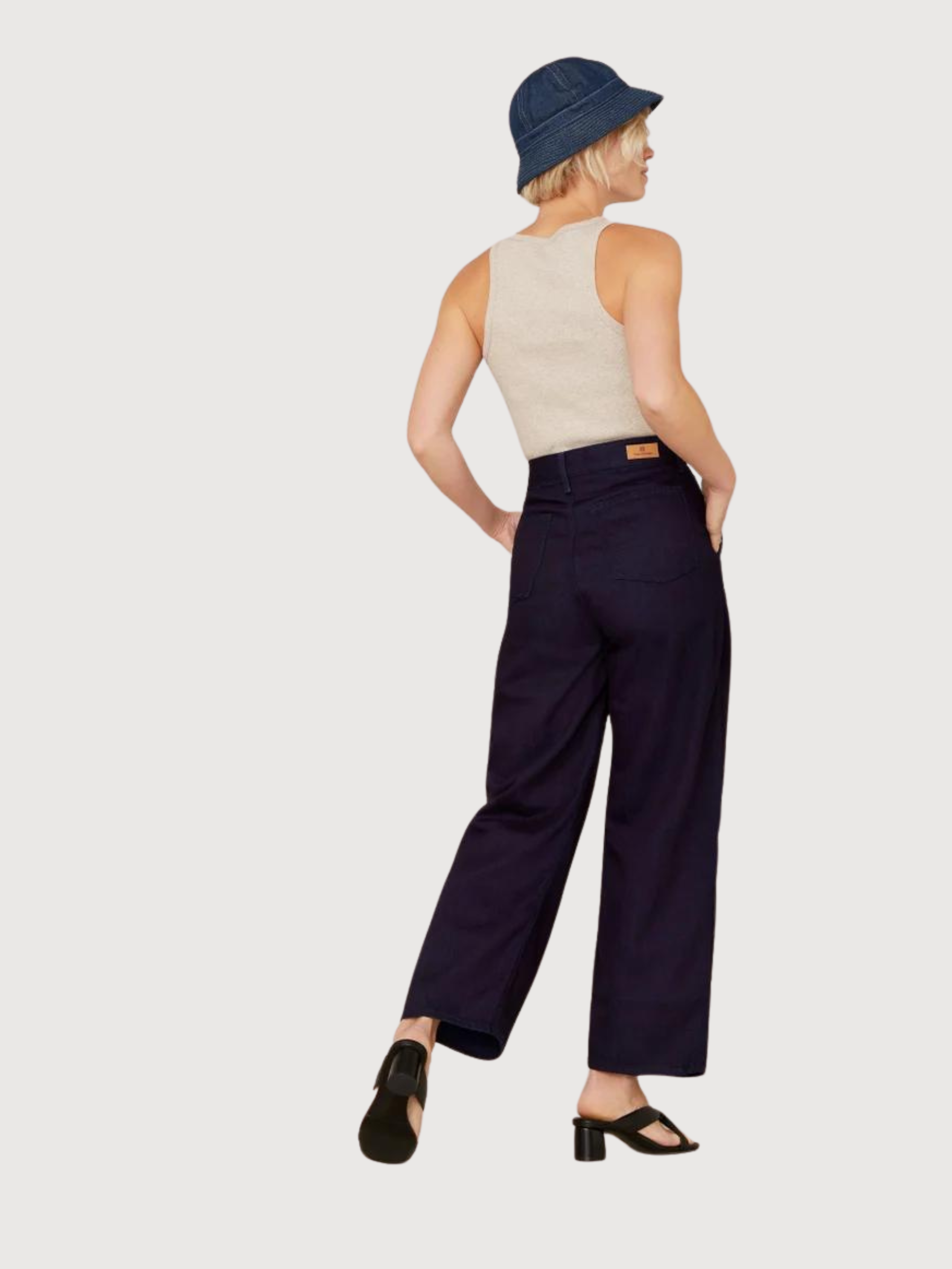 Leila Cropped Blue Dark Women Jeans | King Of Indigo