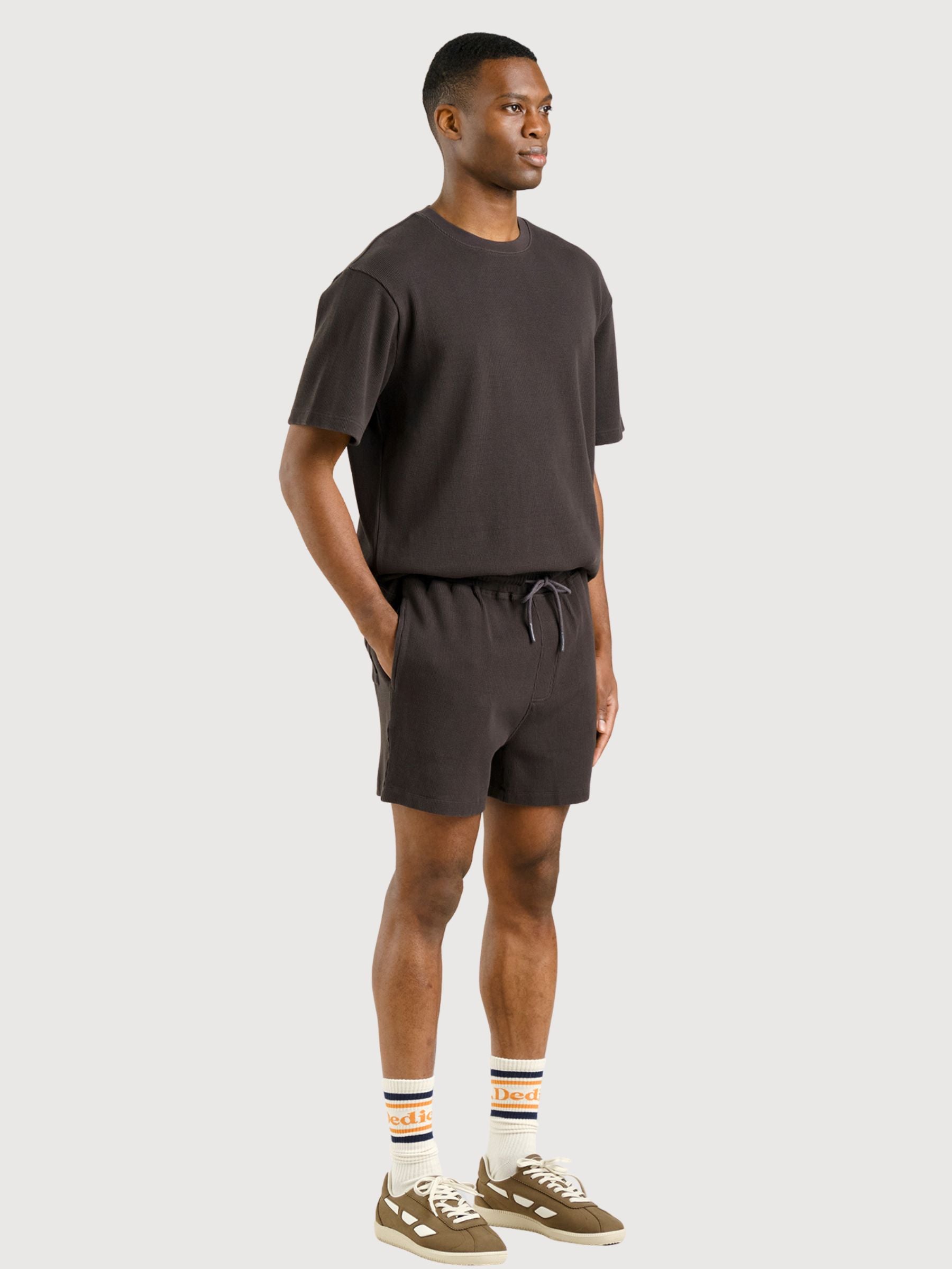 Pantaloncini da uomo Essingen Waffle Phantom Black | DEDICATED