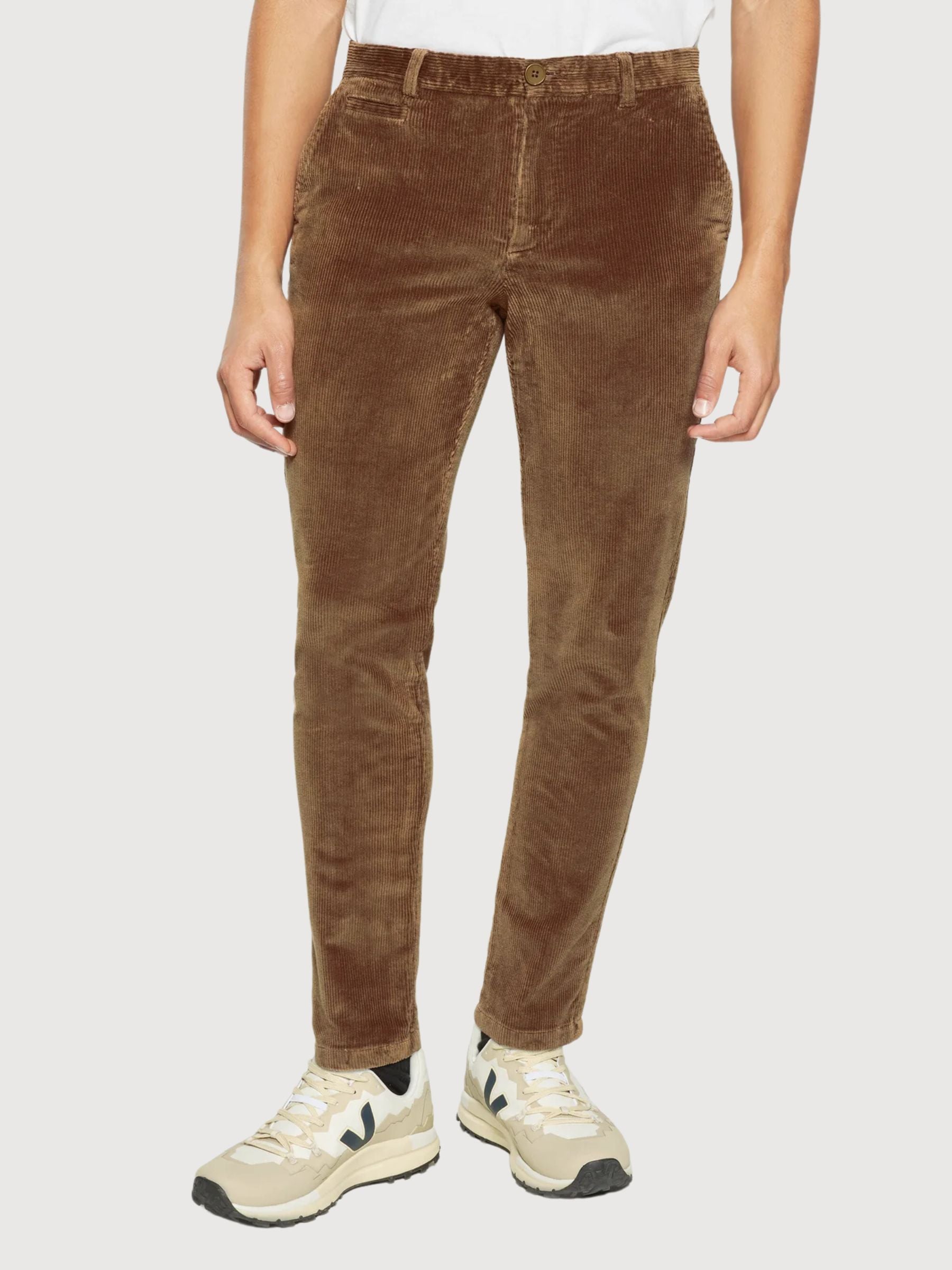 Cord regulärer Chino -Brown -Mann | Knowledge Cotton Apparel