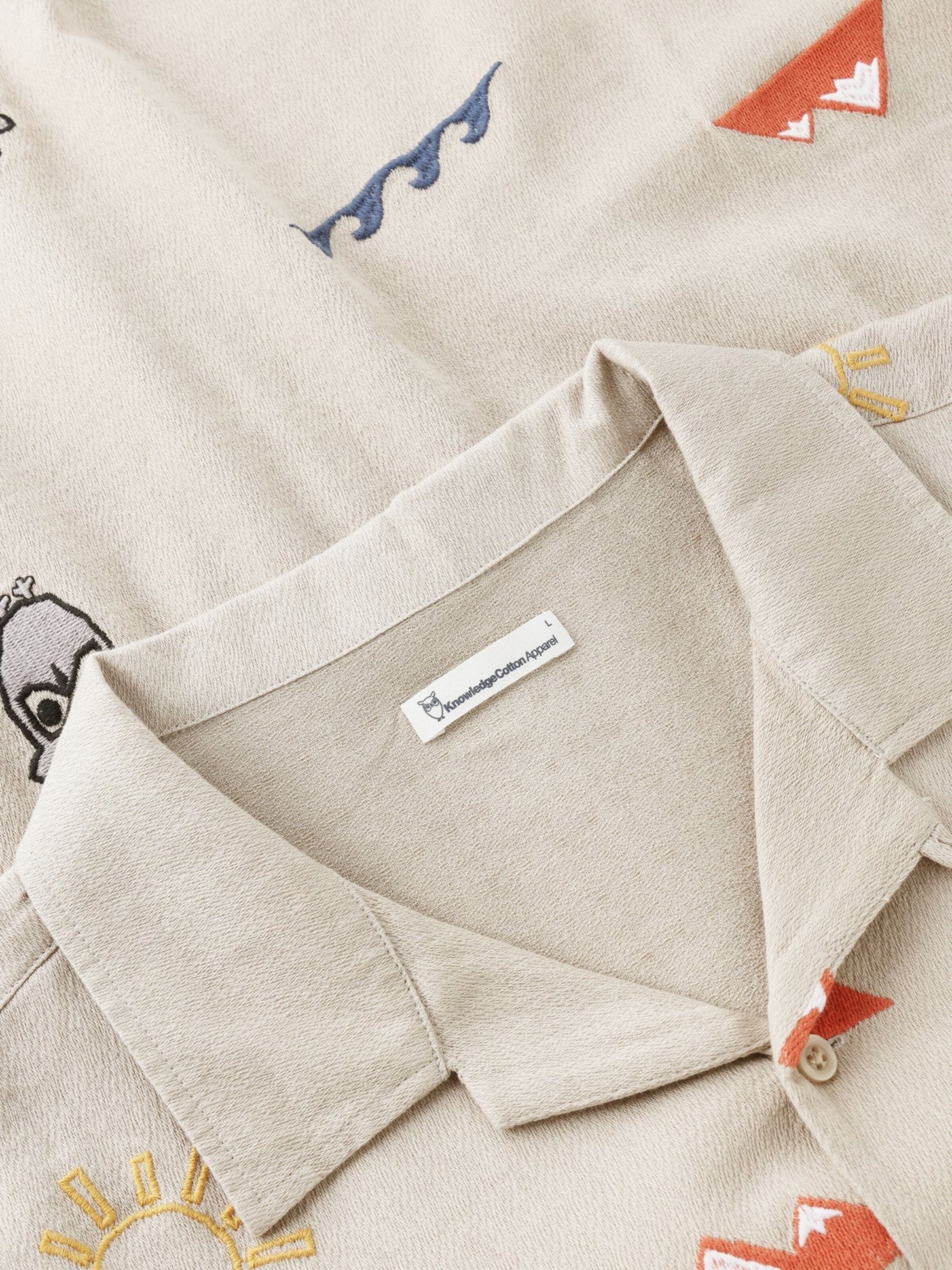 Camicia ricamata in cotone organico | Knowledge Cotton Apparel