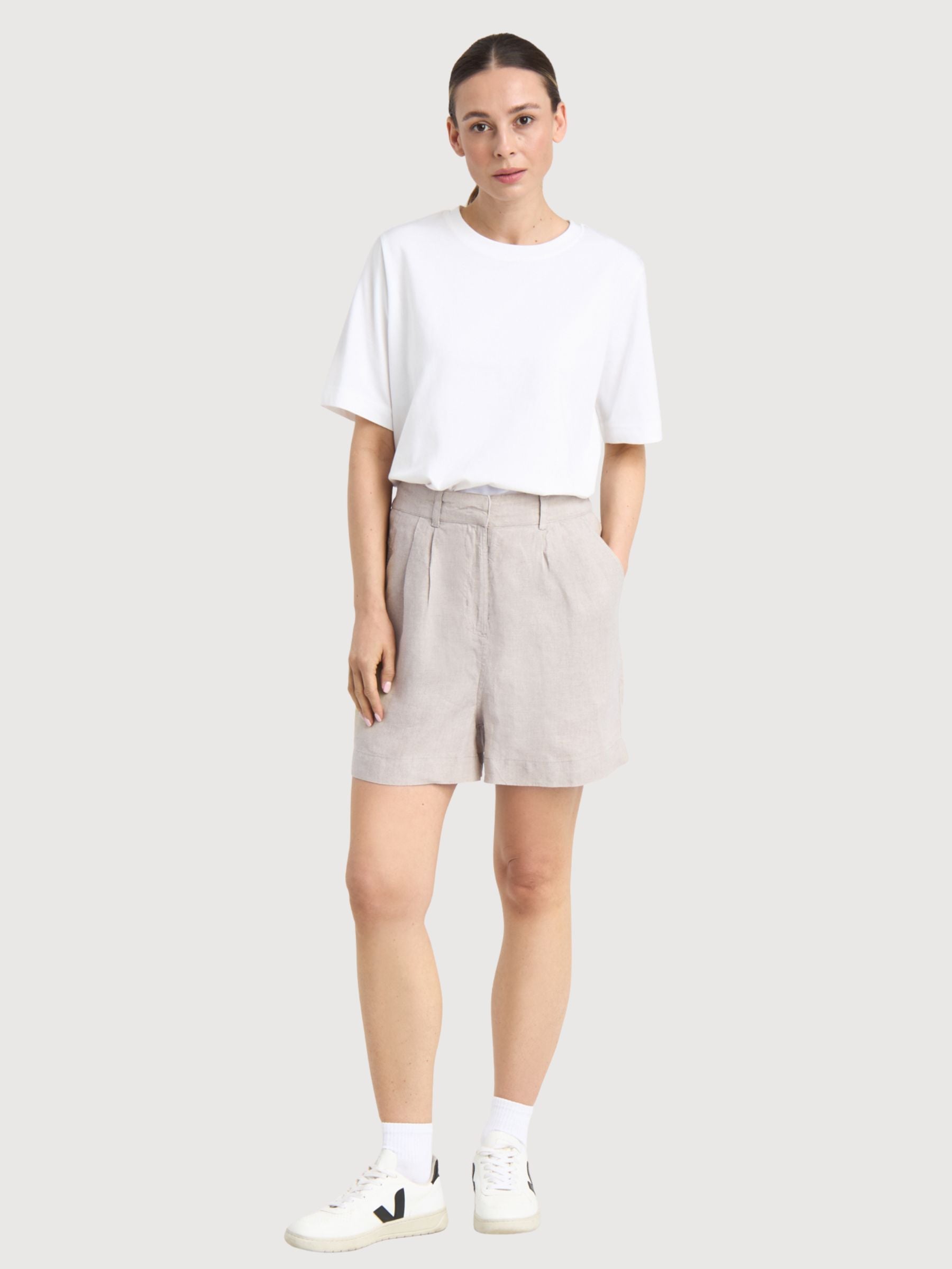 Shorts Djupvik lino ecrù Donna | DEDICATED
