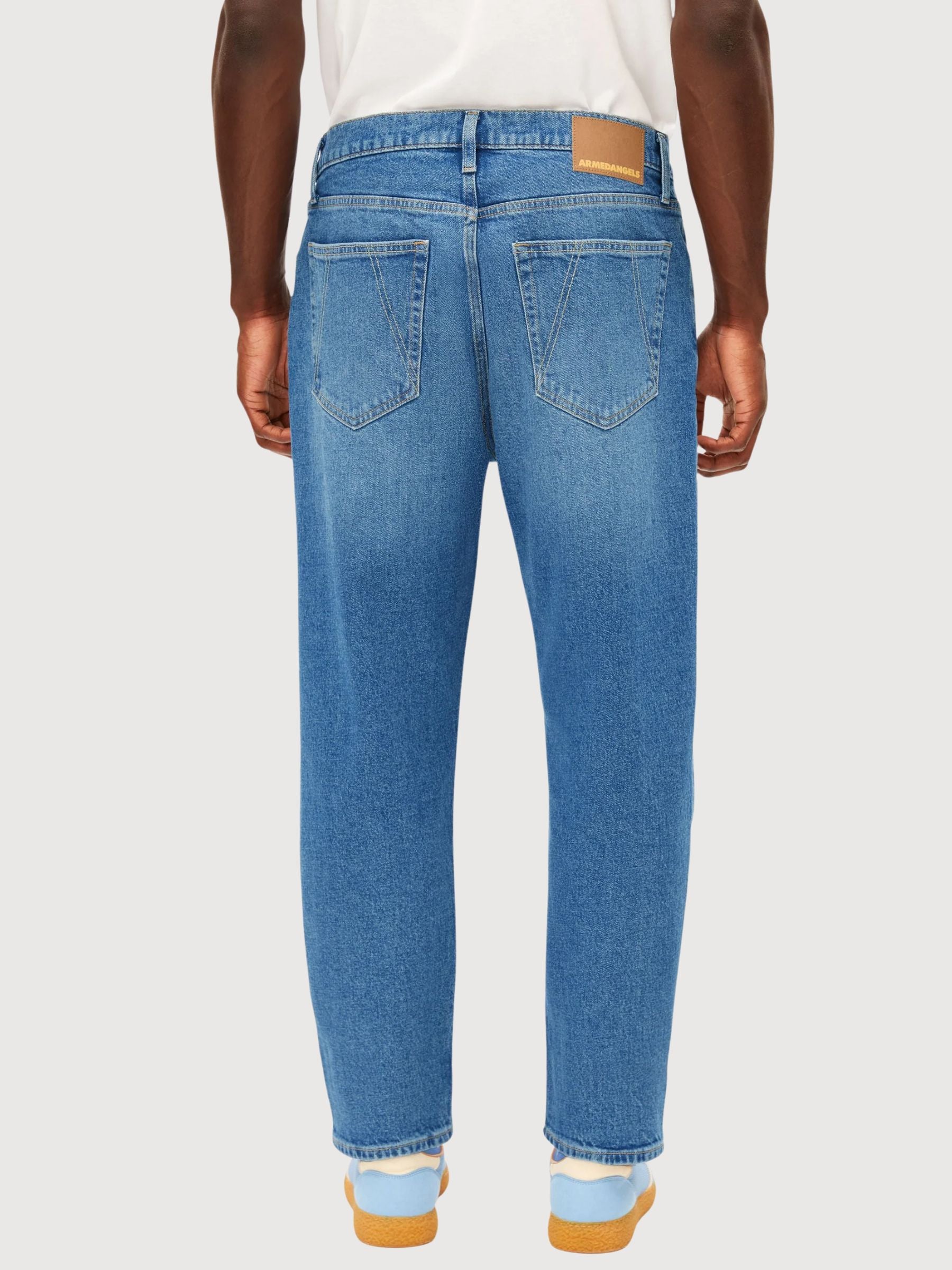 MAAKX RELAXED TAPERED JEAN