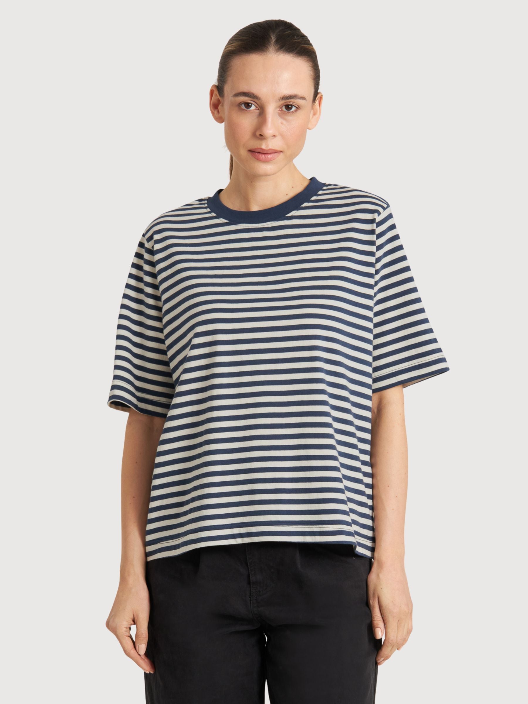 T-shirt Vadstena Stripes Insignia Blue | Dedicated