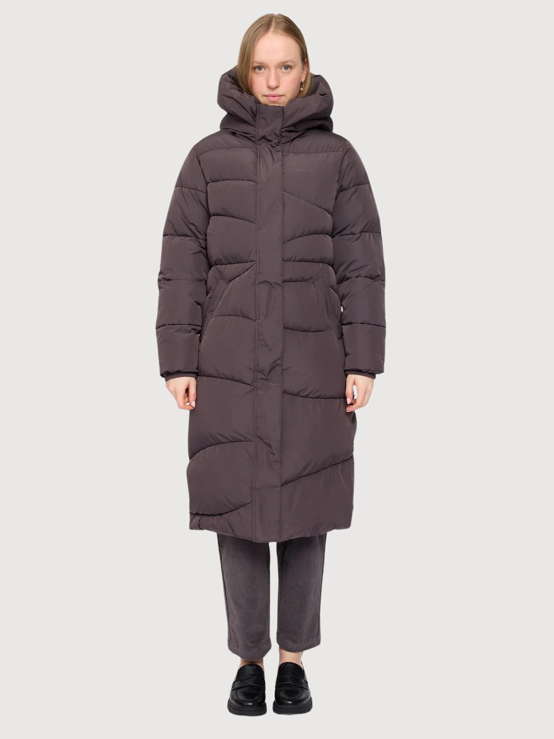 Mazine Waves Quilt Mantel in Dunkelviolett |