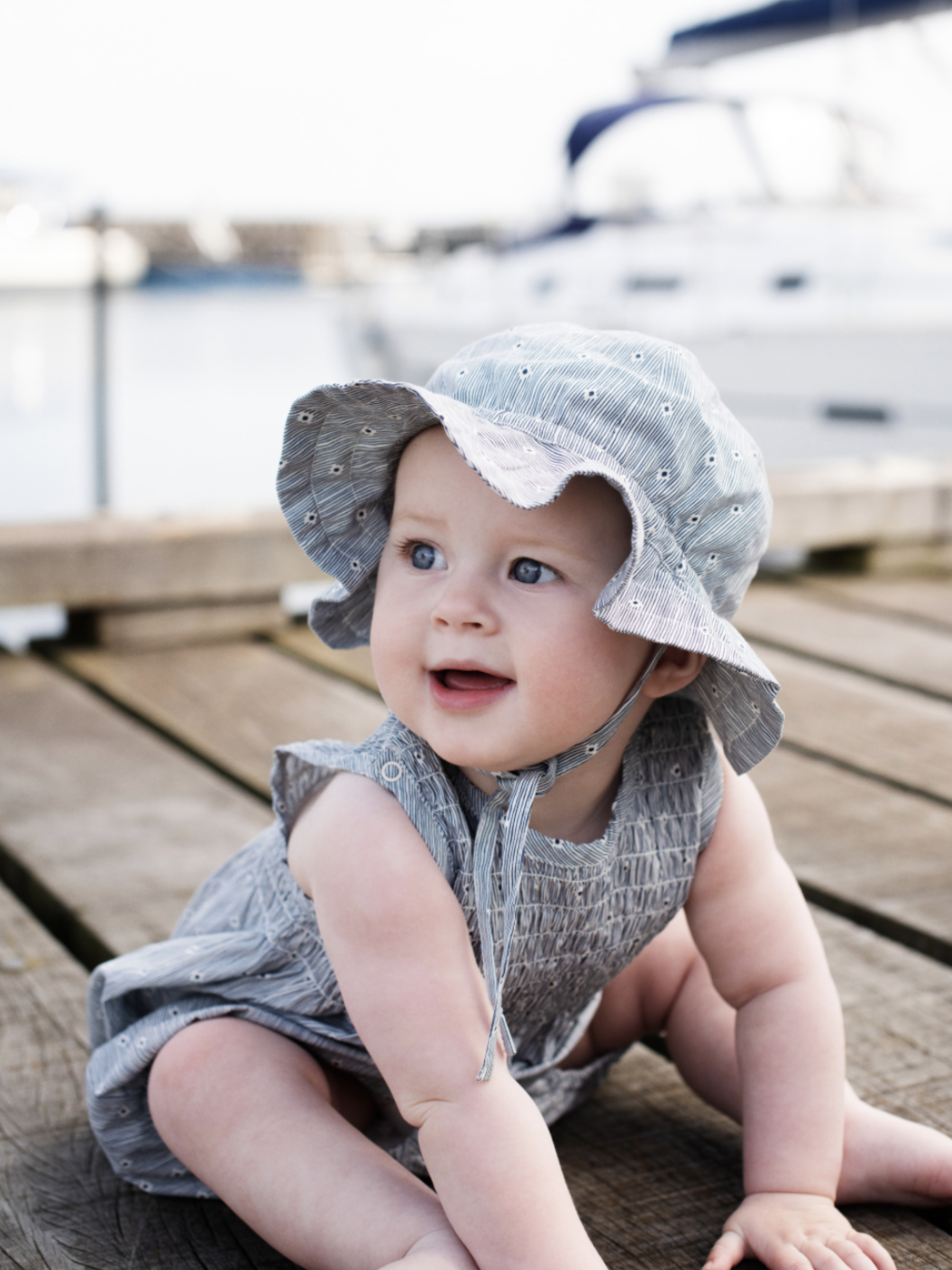 Cappello da sole per bambini in cotone biologico color indaco | SERENDIPITY