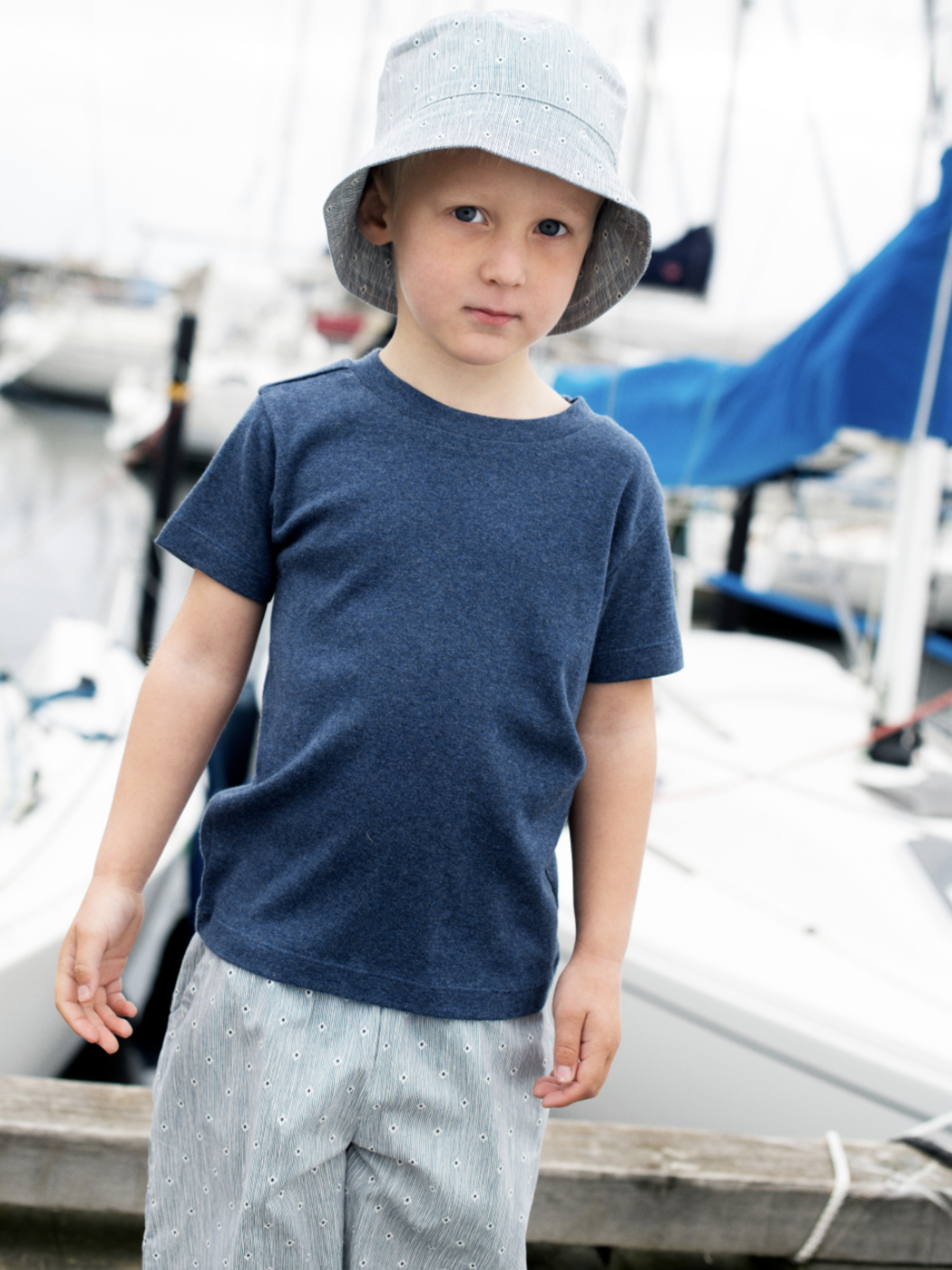 Cappello a secchiello per bambini in cotone biologico color indaco | SERENDIPITY