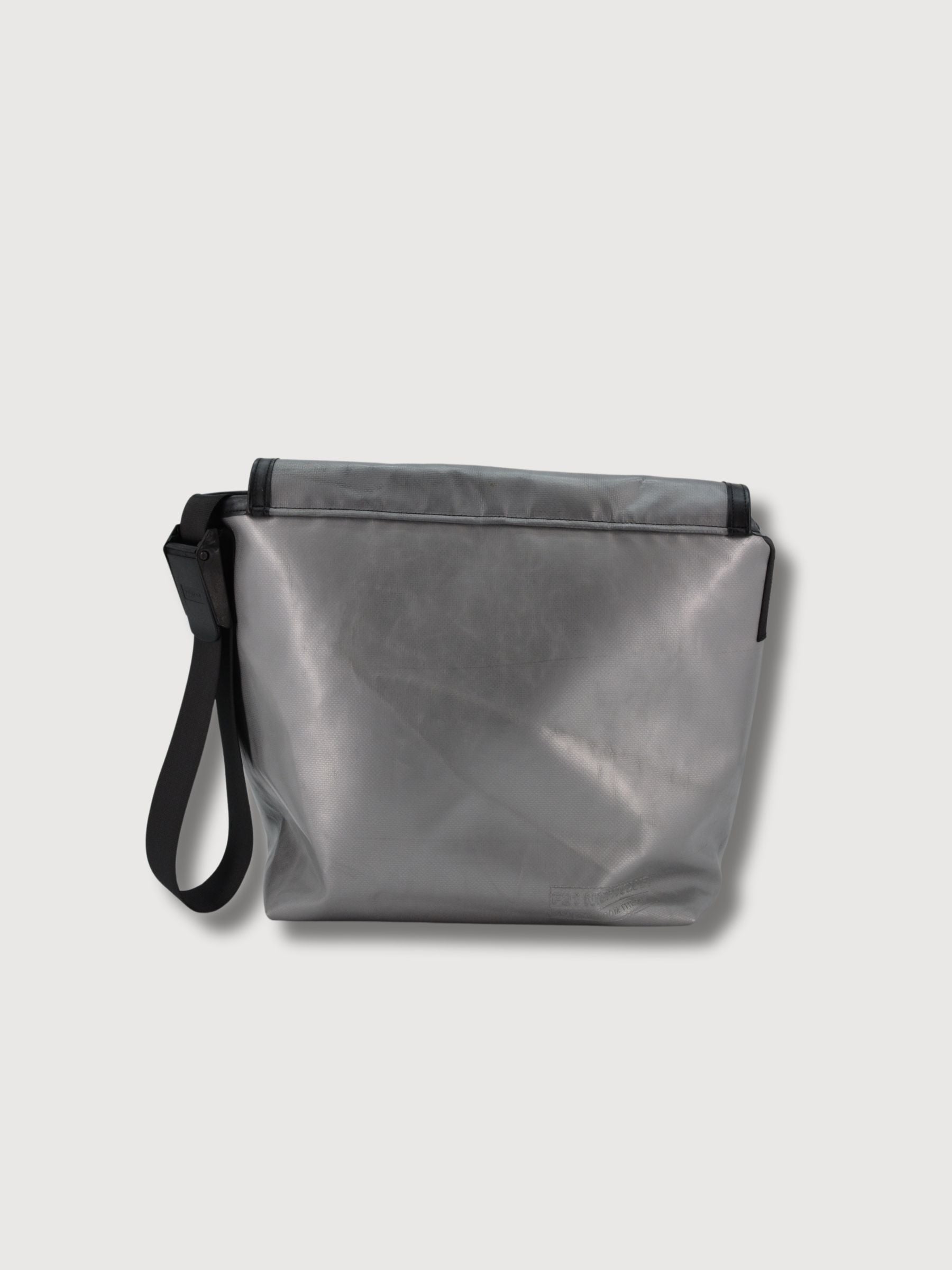 F21 Night Club Borsa Grey/Black in teloni per camion usati | Freitag
