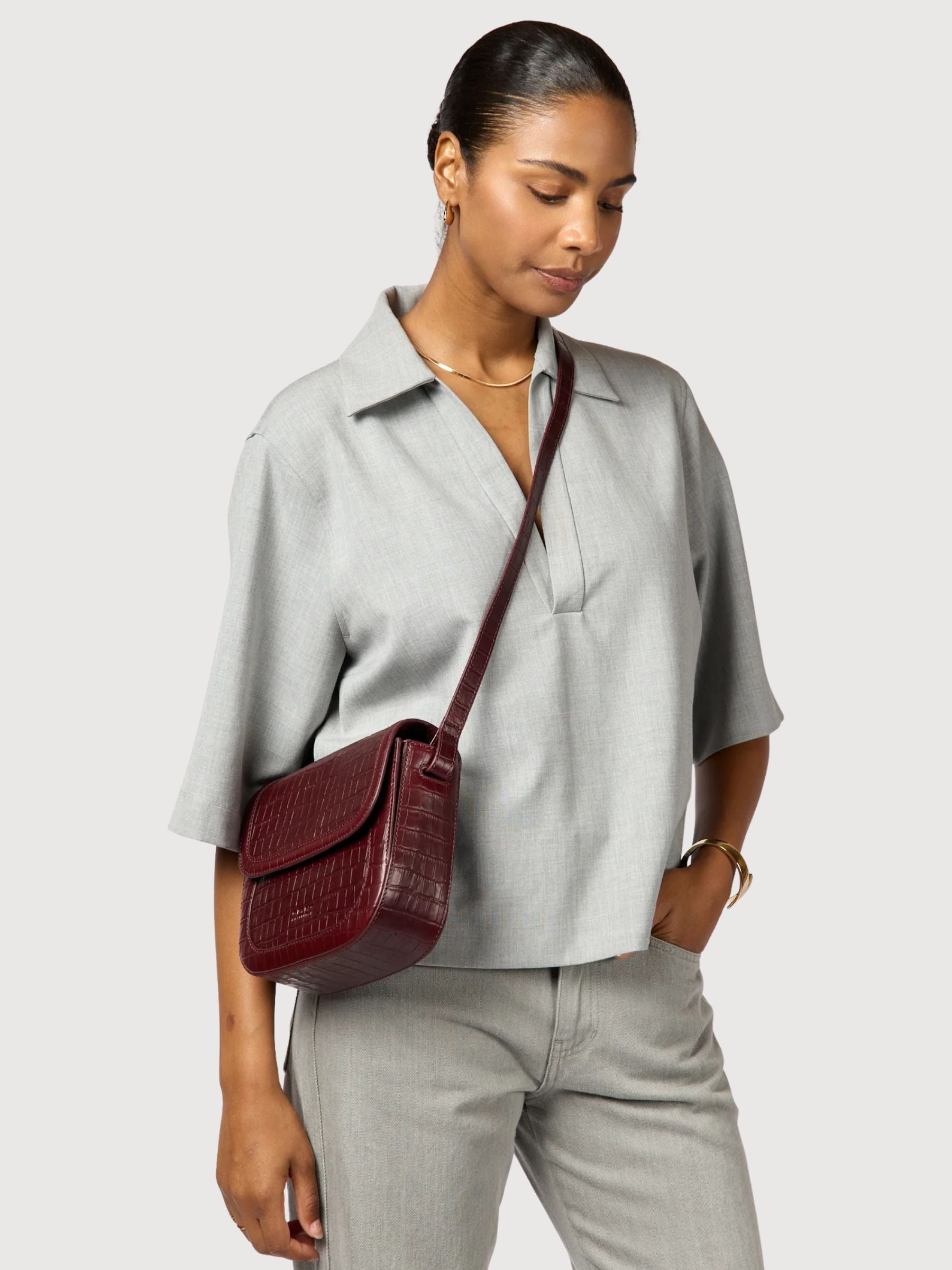 Nina - Pelle stampa coccodrillo color ciliegia scuro | O my bag