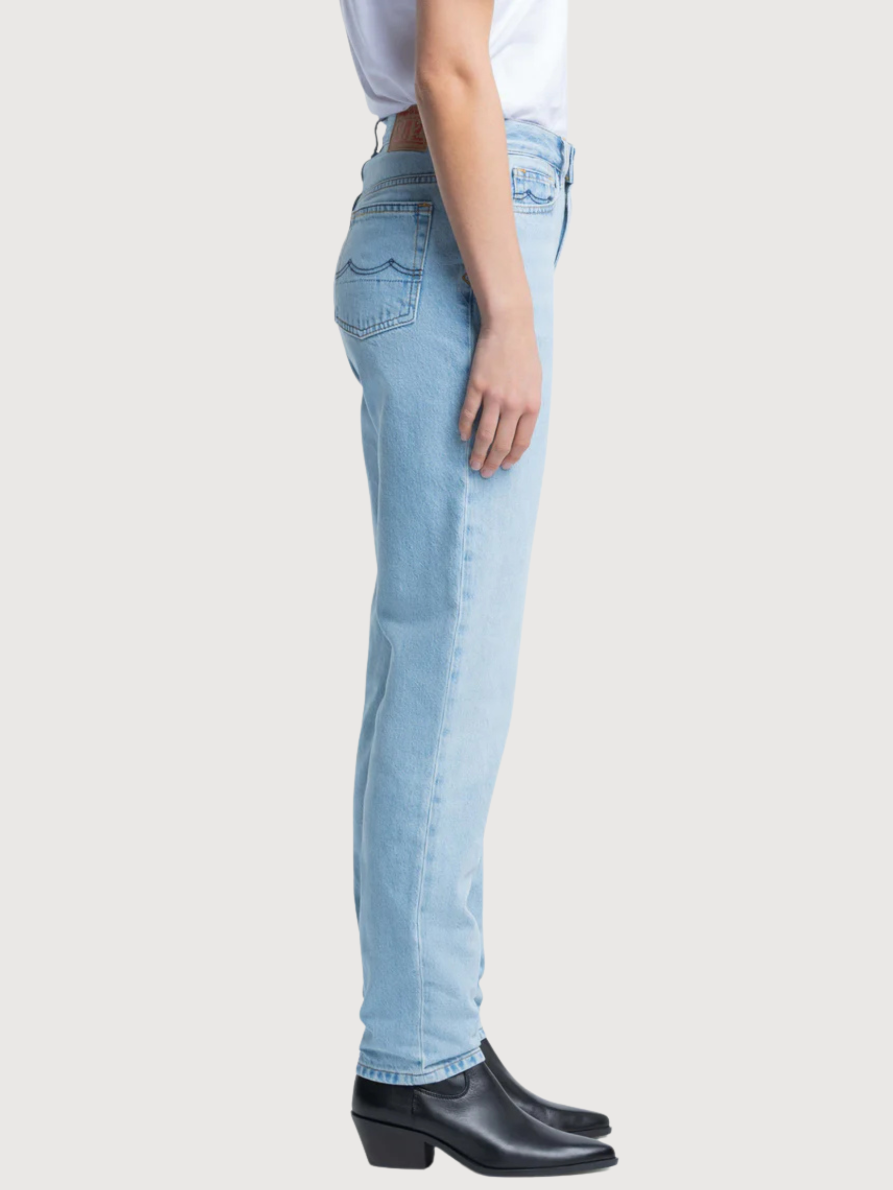 Jean Caroline Cropped Woman Blue | Kings Of Indigo