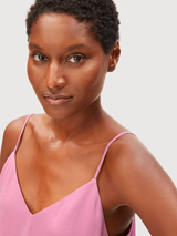 Top in raso con spalline sottili rosa nebbia | Armedangels