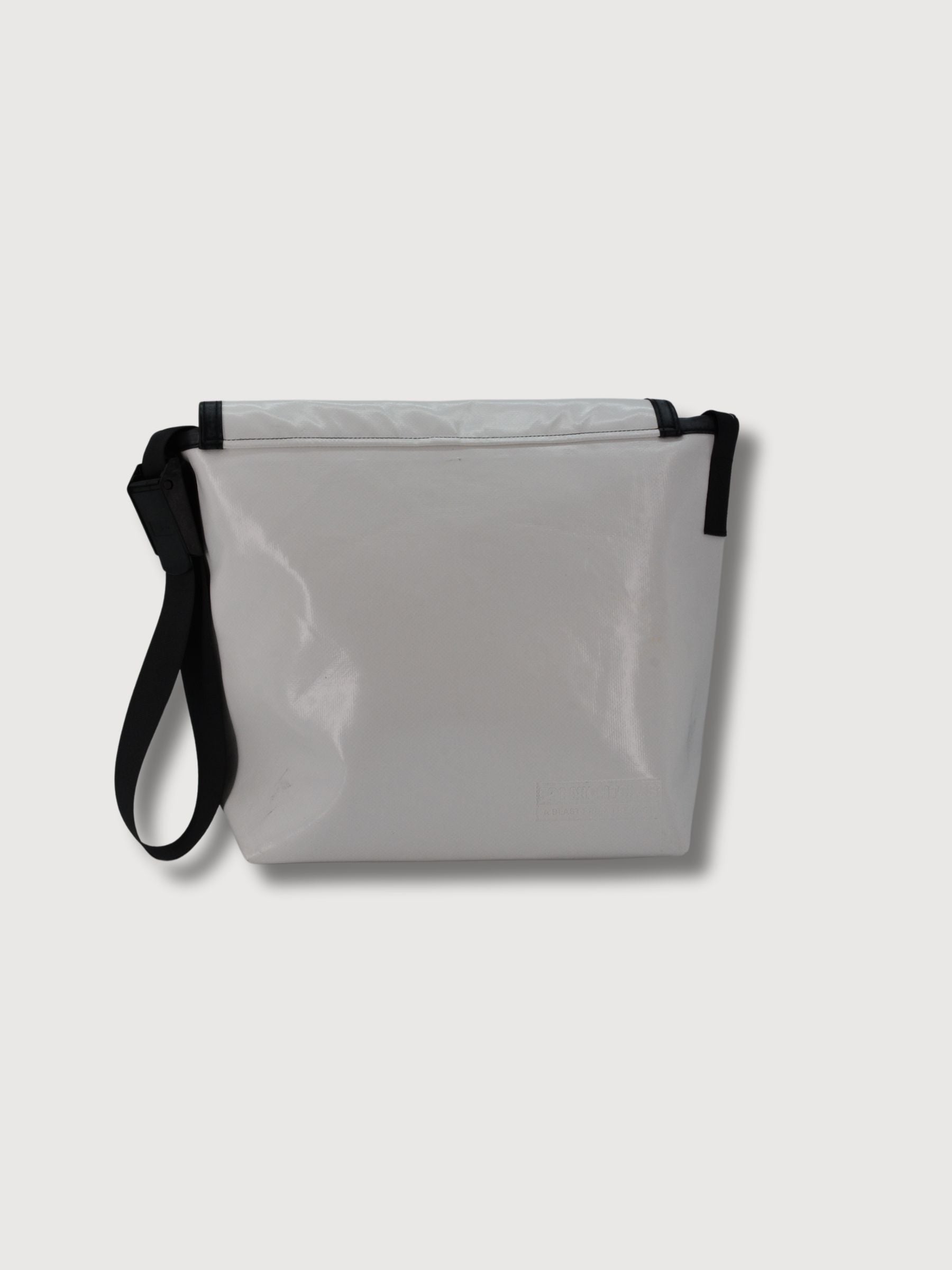 F21 Night Club White Bag In Used Truck Tarps | Freitag