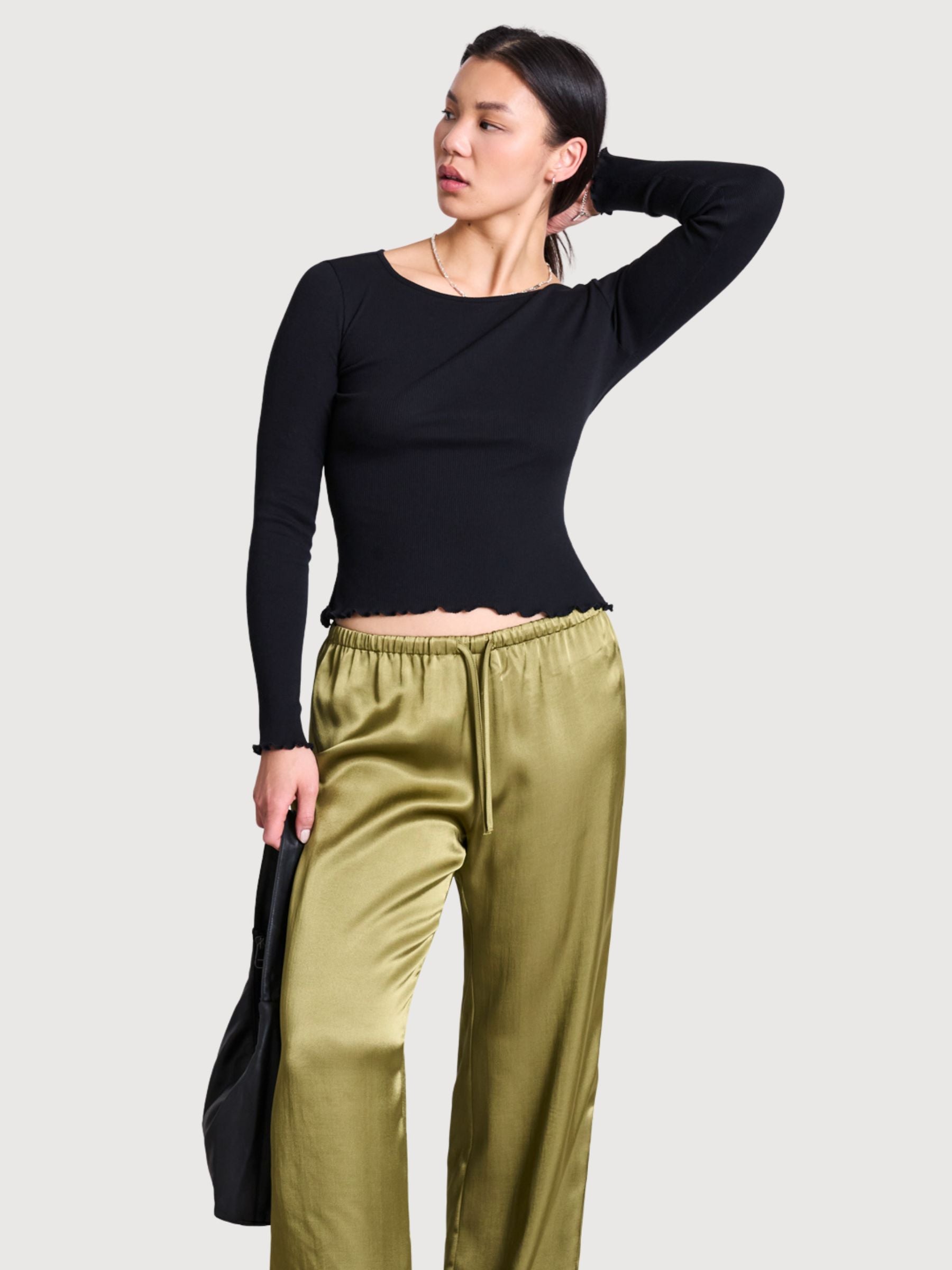 Hose FRIS Grün aus Vegan Satin | JAN 'N JUNE