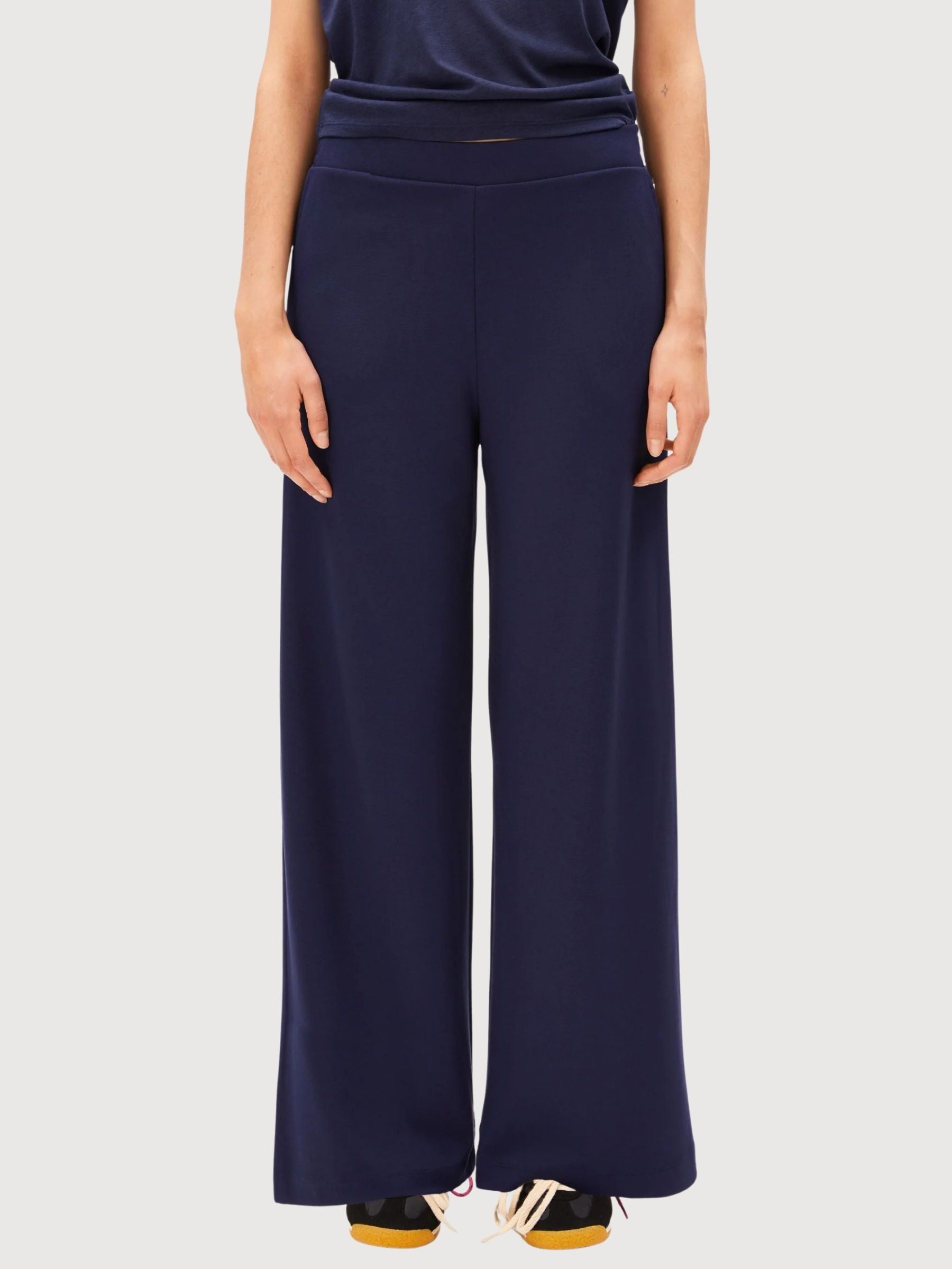 Jersey Pant Himaari Tinted Navy | Armedangels