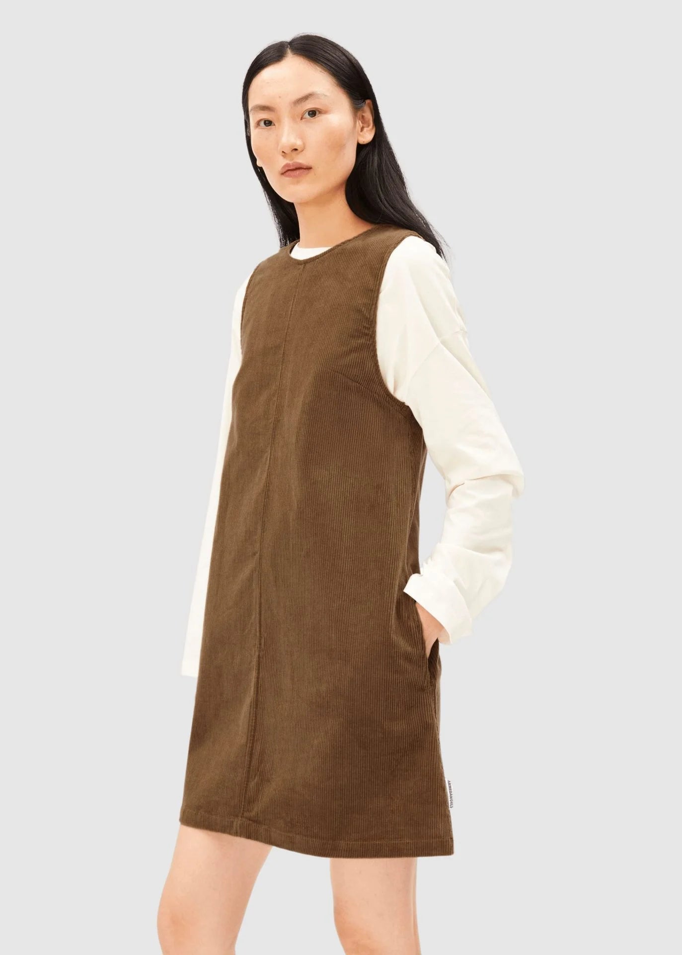 Kord-Minikleid mit Rundhalsausschnitt Amberwood | ARMEDANGELS