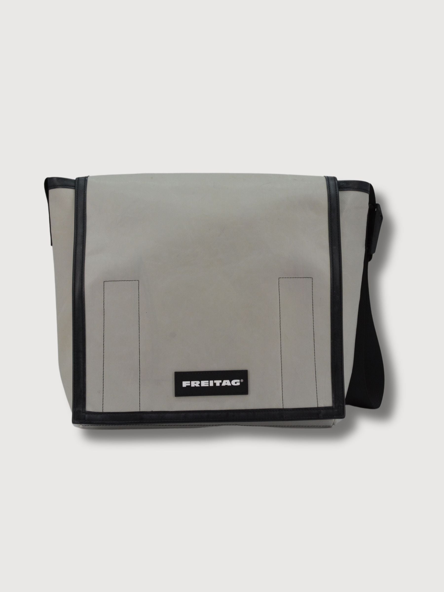 F21 Night Club Grey Bag In Used Truck Tarps | Freitag