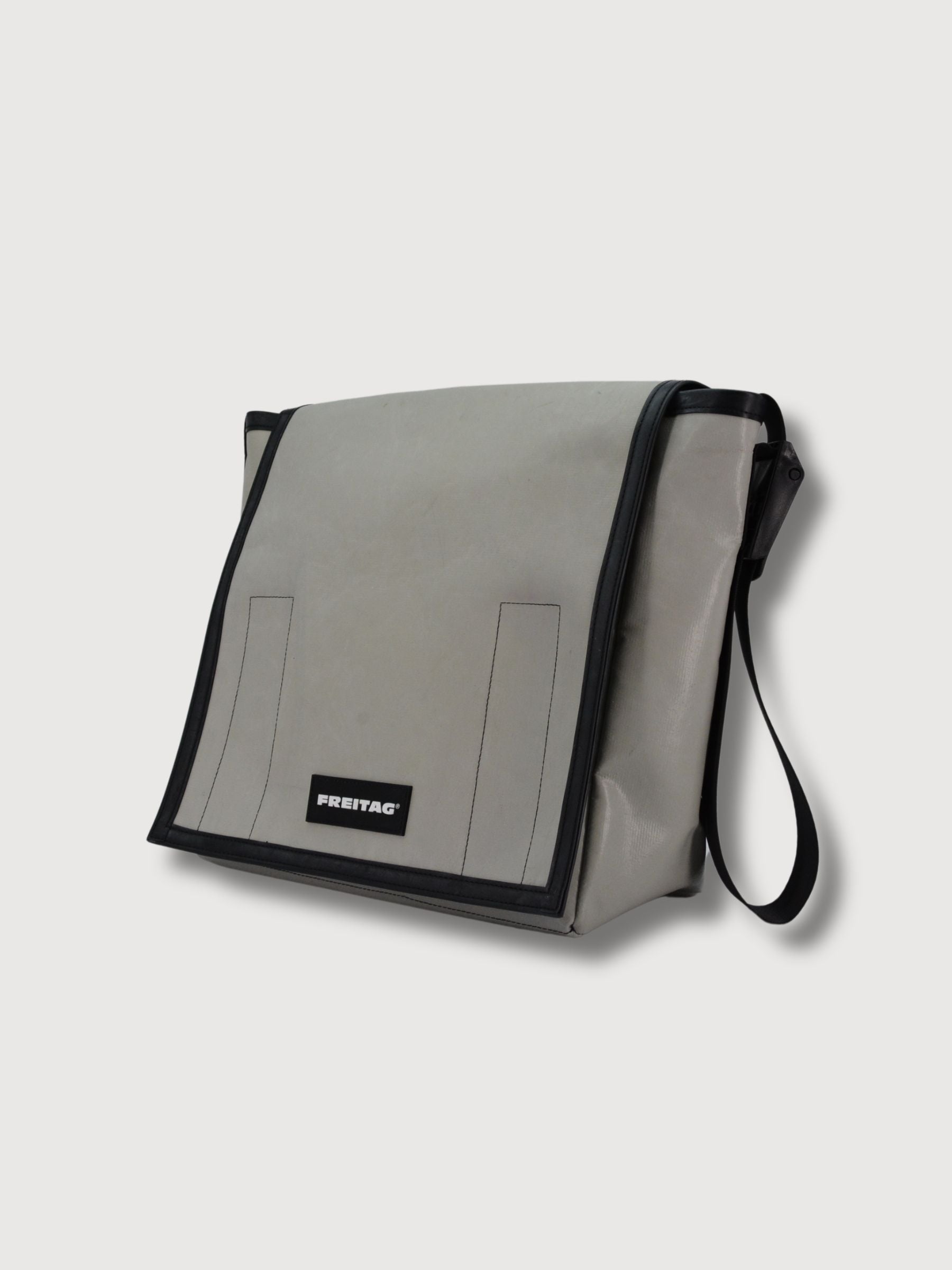 F21 Night Club Grey Bag In Used Truck Tarps | Freitag