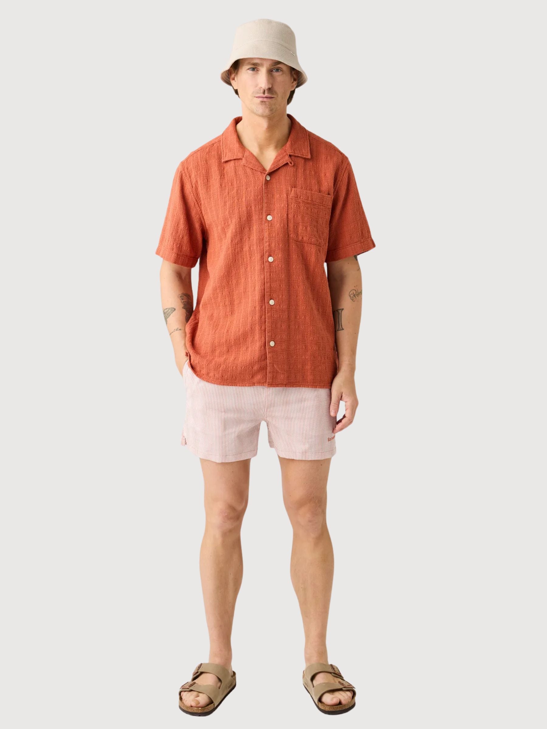 Badeshorts aus Seersucker mit Streifen bis Mitte Oberschenkel | KNOWLEDGE COTTON APPAREL