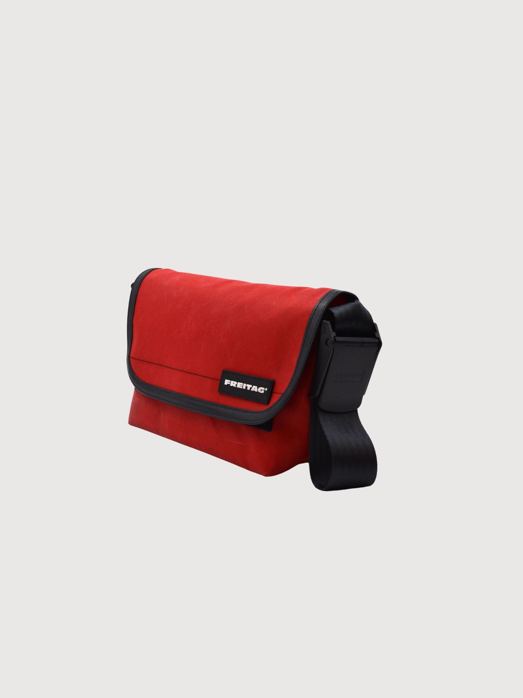 HAWAII FIVE Red | Freitag