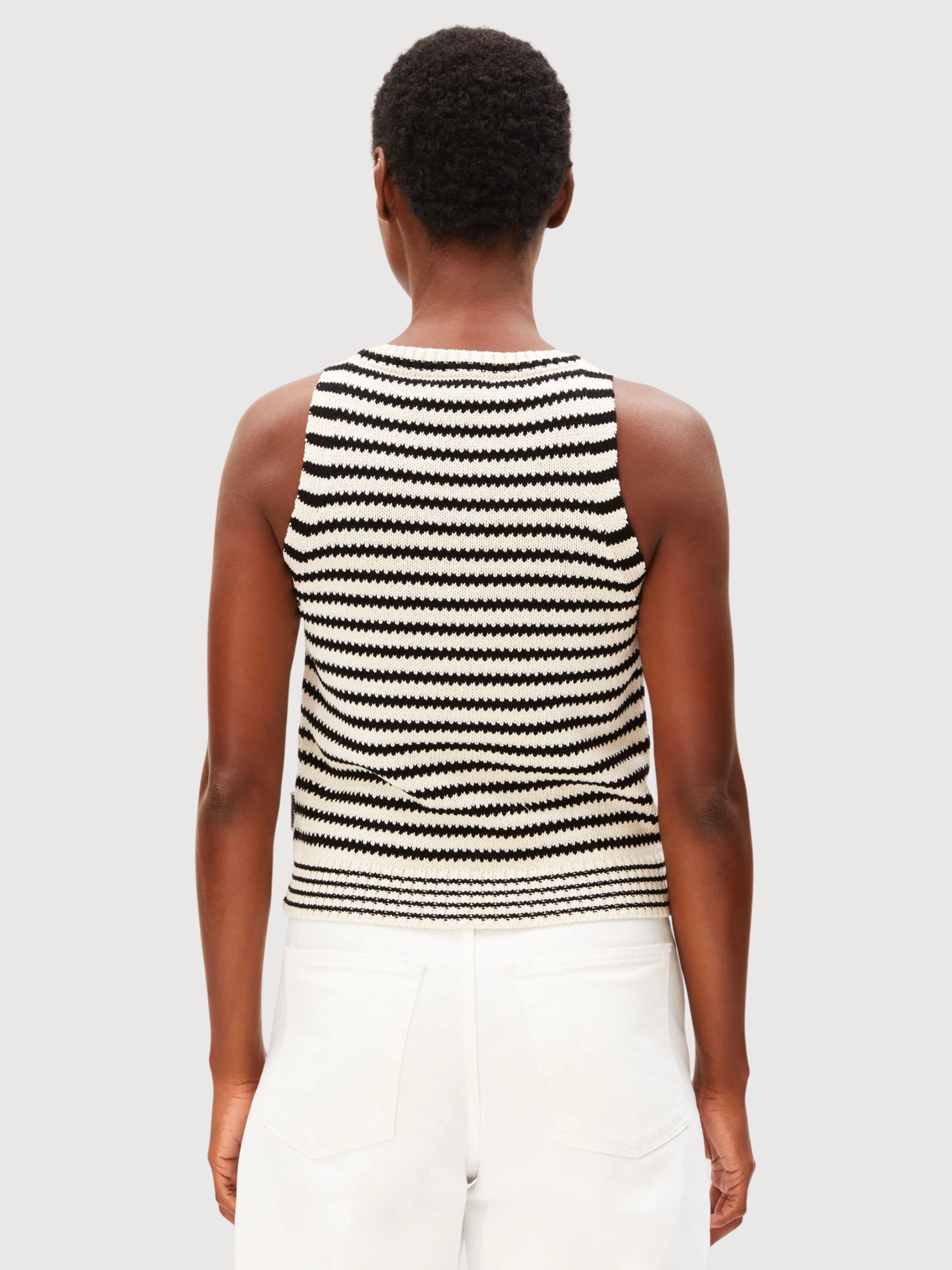 Top a maglia a righe nero non tinto | Armedangels