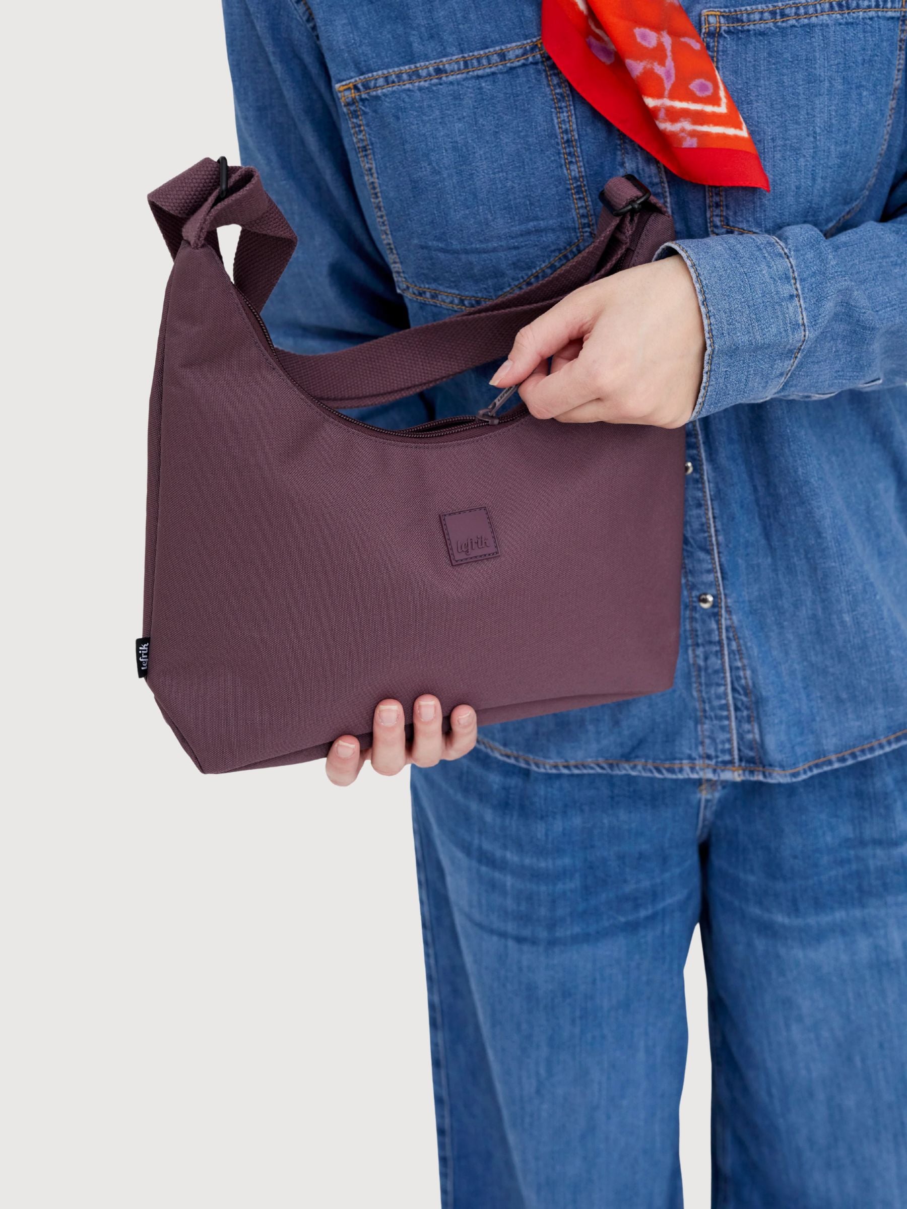 Bico Shoulder Bag Maroon