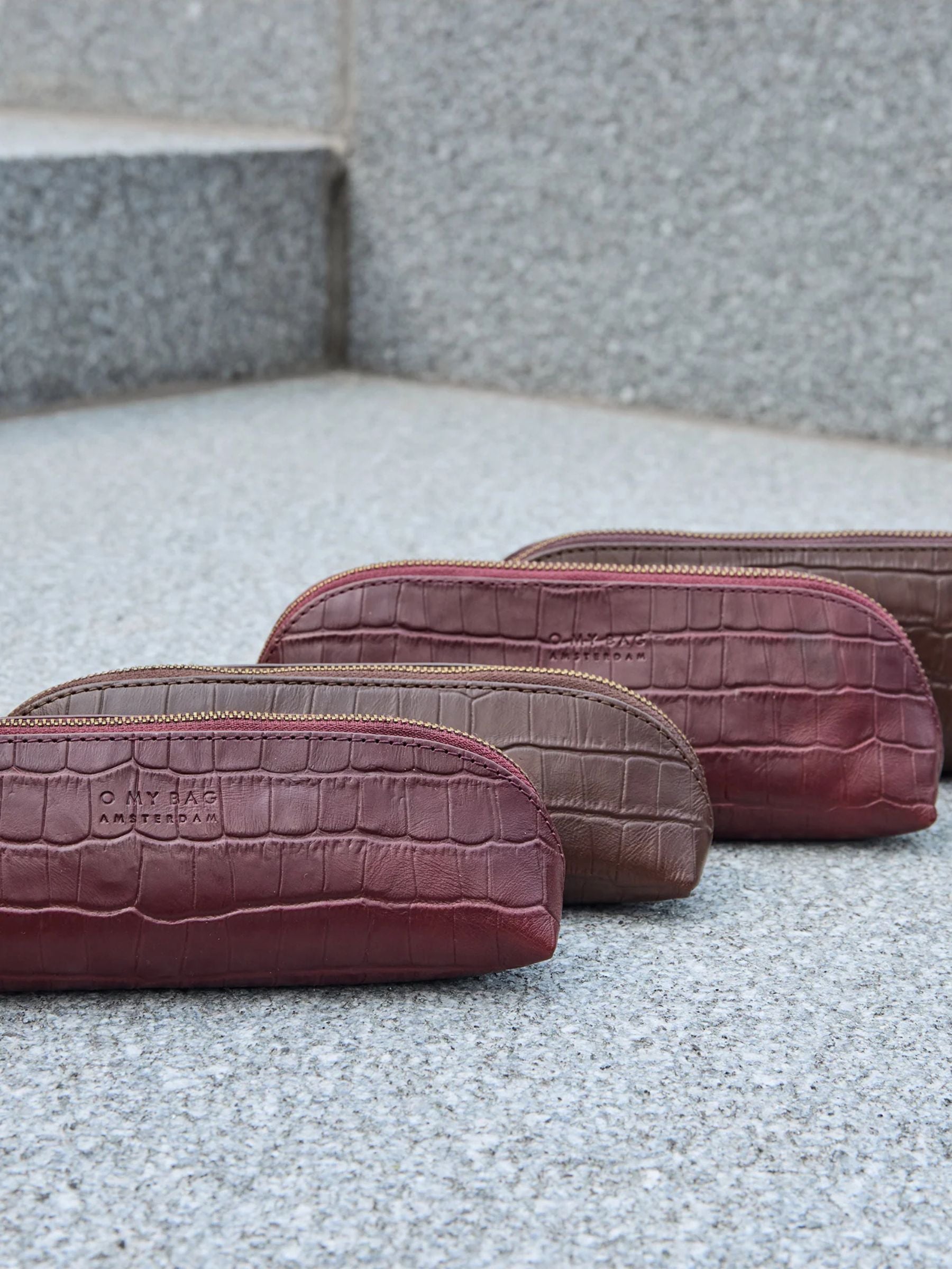 Astuccio grande - Pelle stampa coccodrillo color ciliegia scuro | O my Bag