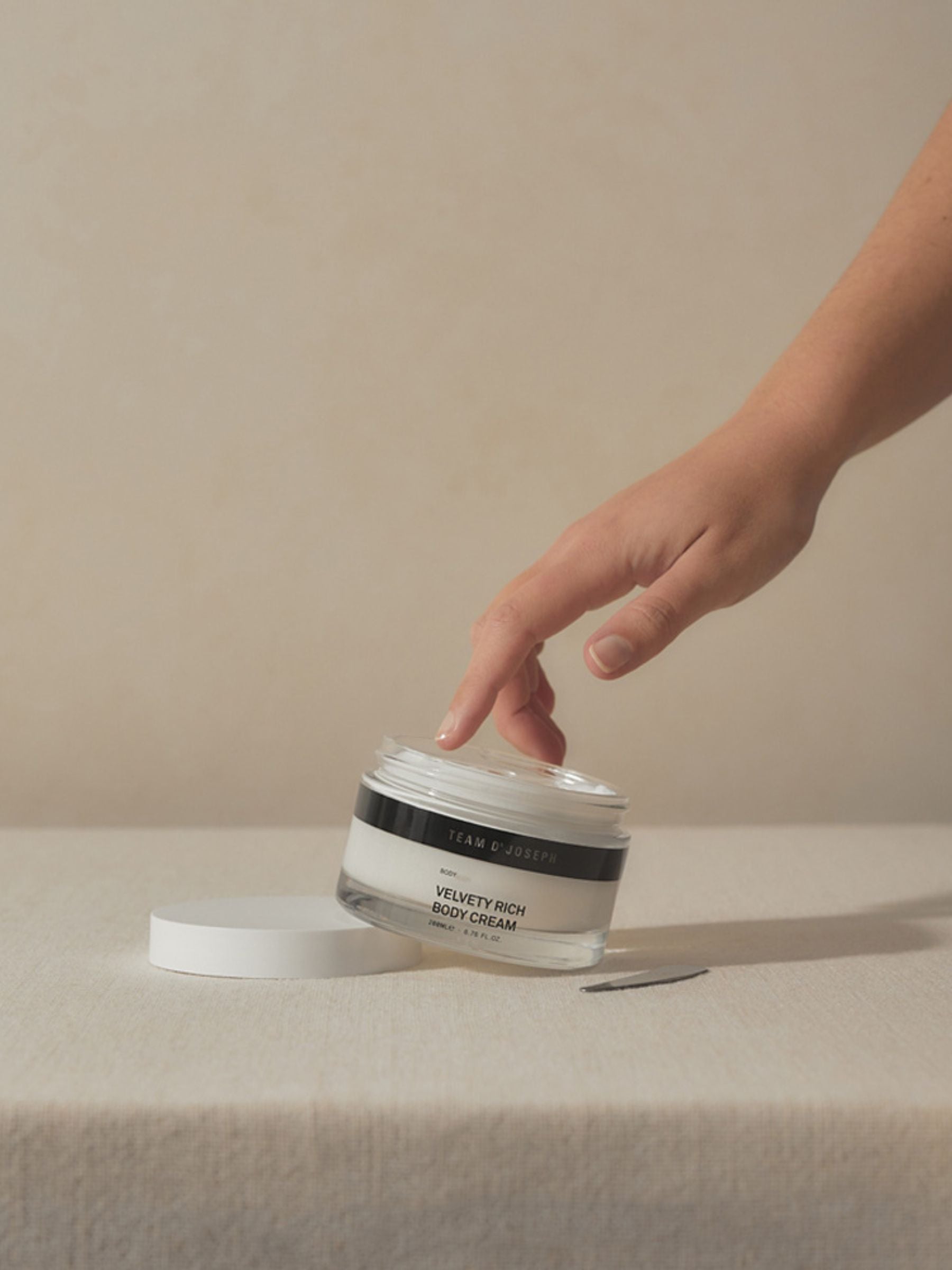 VELVETY RICH BODY CREAM 200ML | Team Dr Joseph