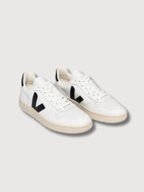 Shoes V-10 White_Black In Vegan Leather | Veja