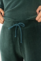 Abruka Velours Loungewear-Hose Dunkelgrün | TWOTHIRDS