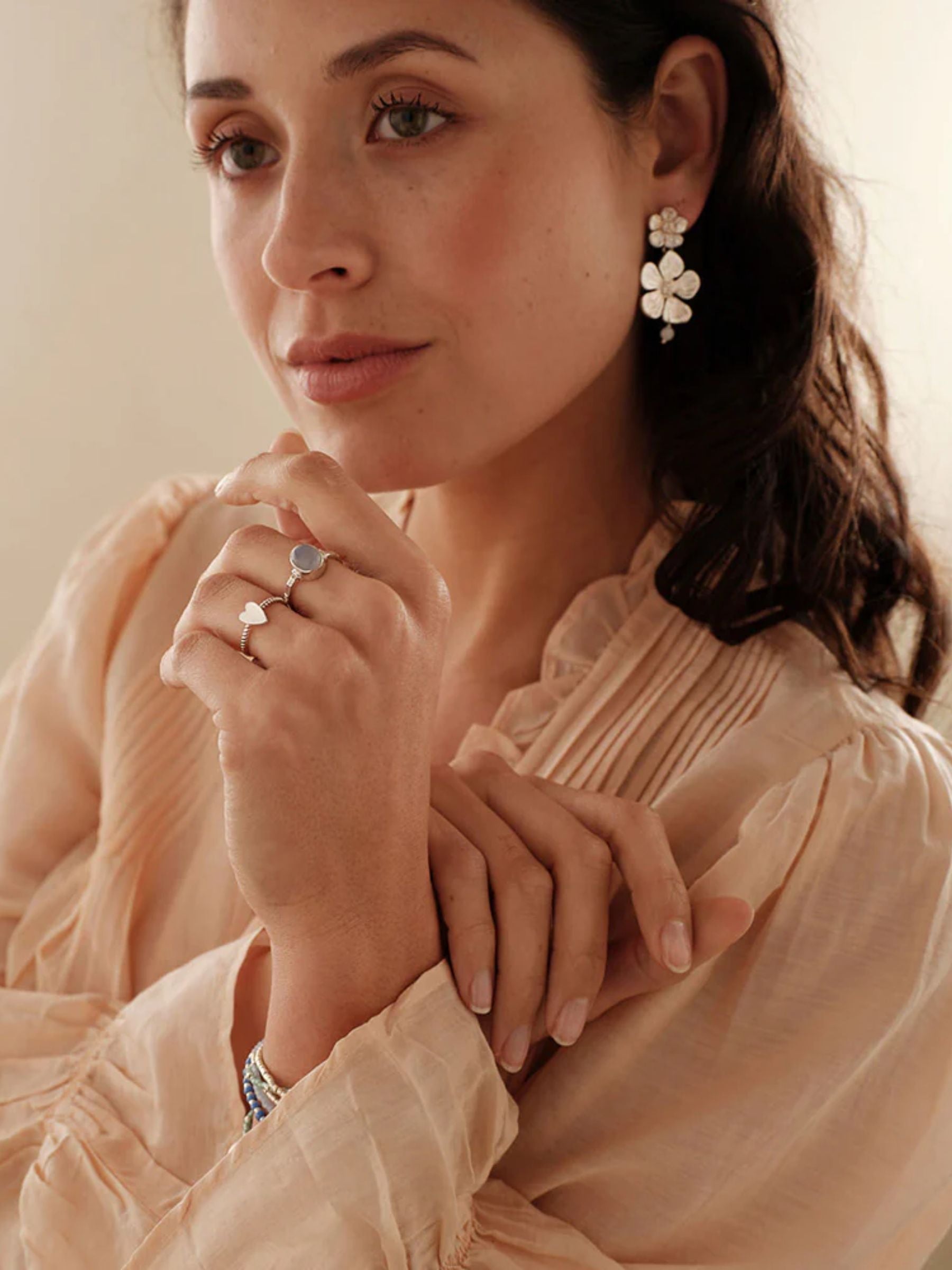 Ring „Bestimmtes Blau” aus Spitze | A Beautiful Story