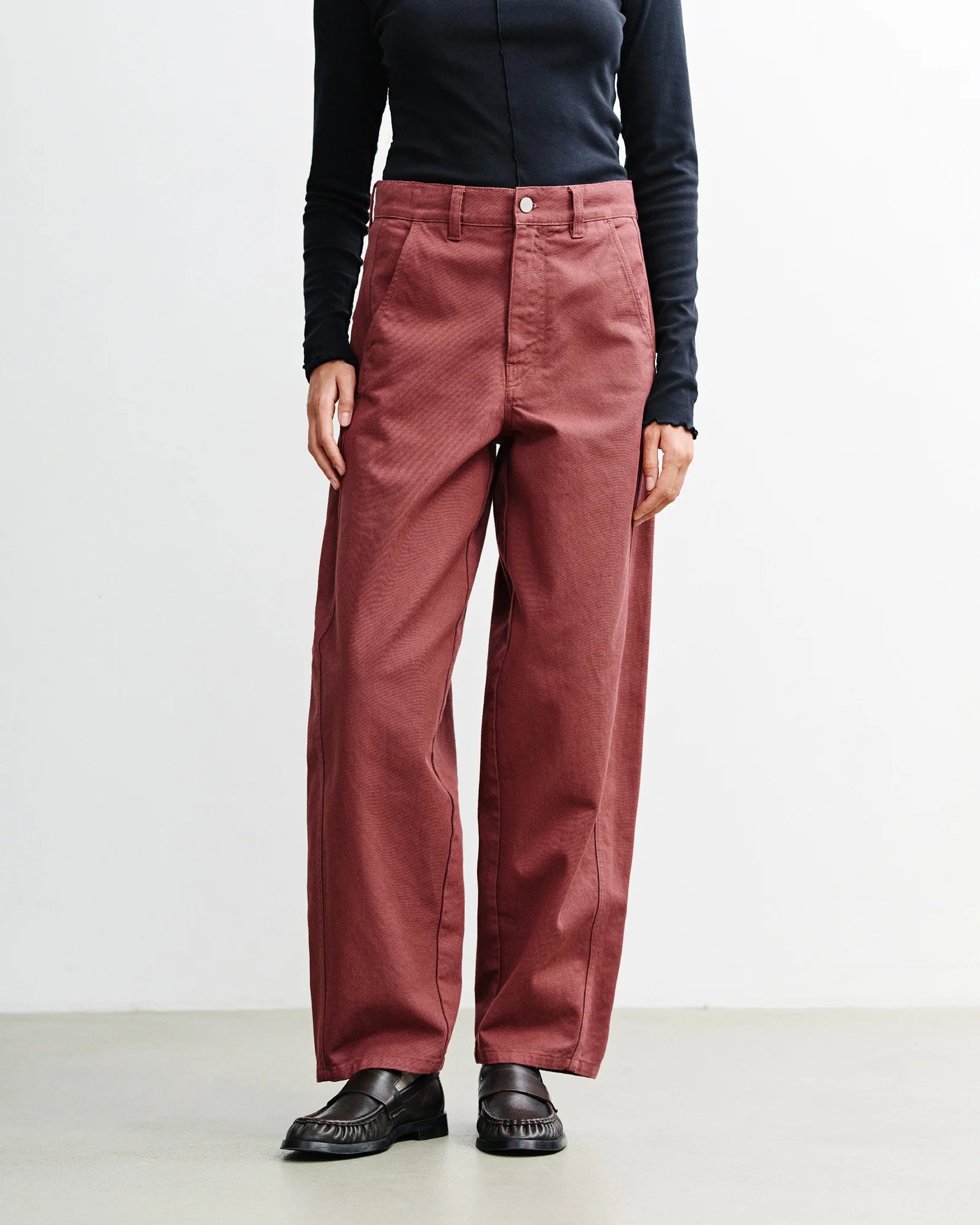 Barrel-Leg Hose Bio-Baumwolle Washed Burgundy | ROTHOLZ