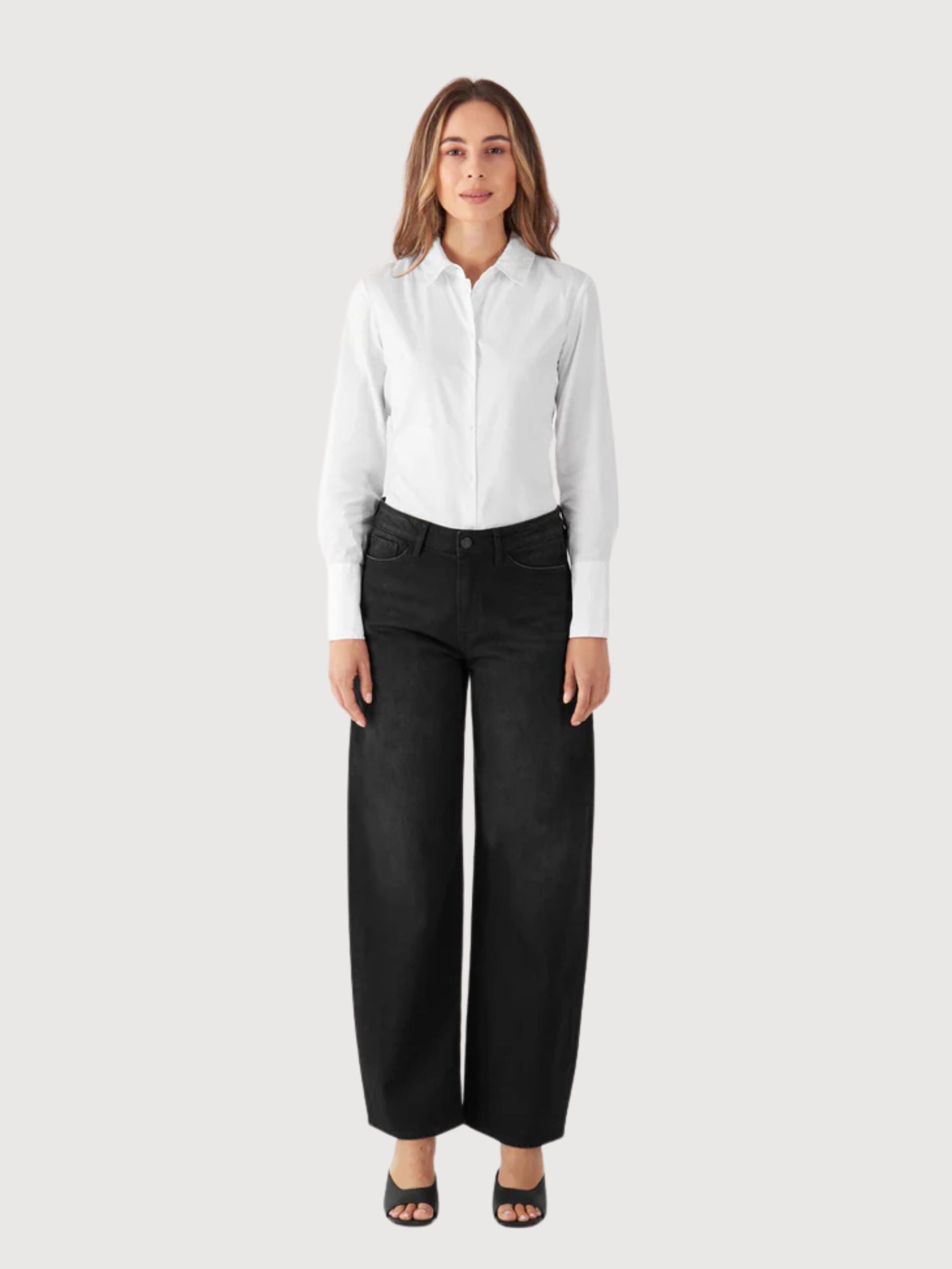 Ash Barrell Leg Shaped Blue Jeans Damen  | Dawn