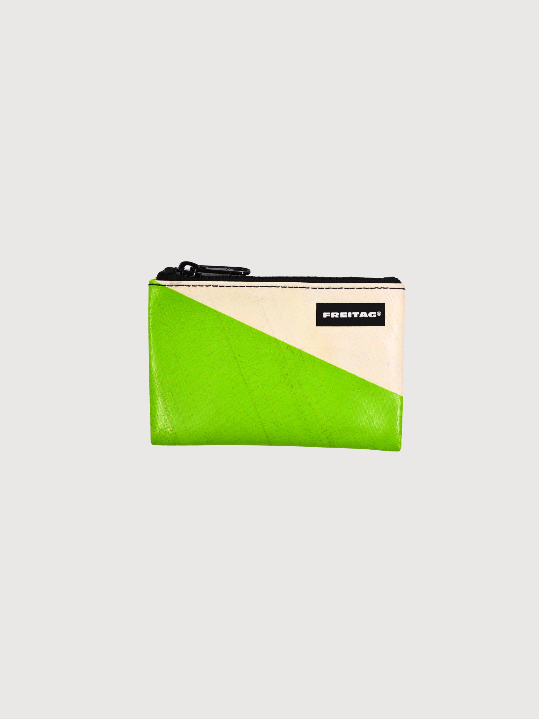 BLAIR White/Green Pouchette | FREITAG