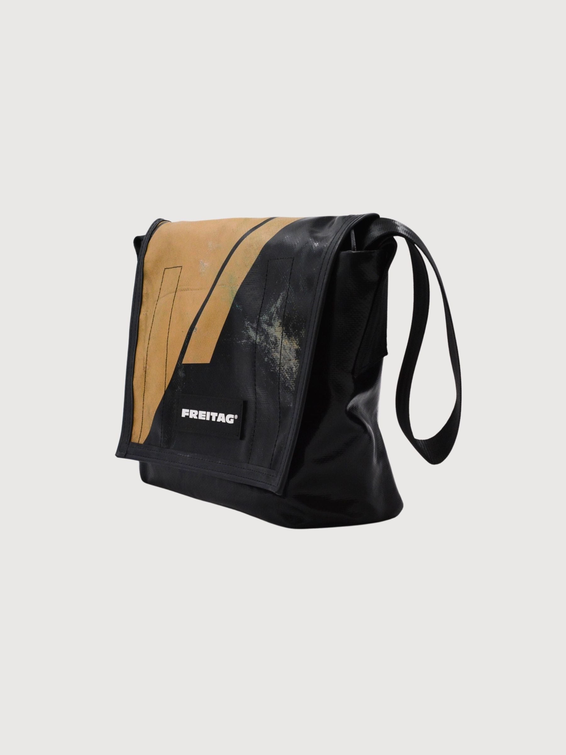 Messenger Bag Lassie Black/Gold | Freitag