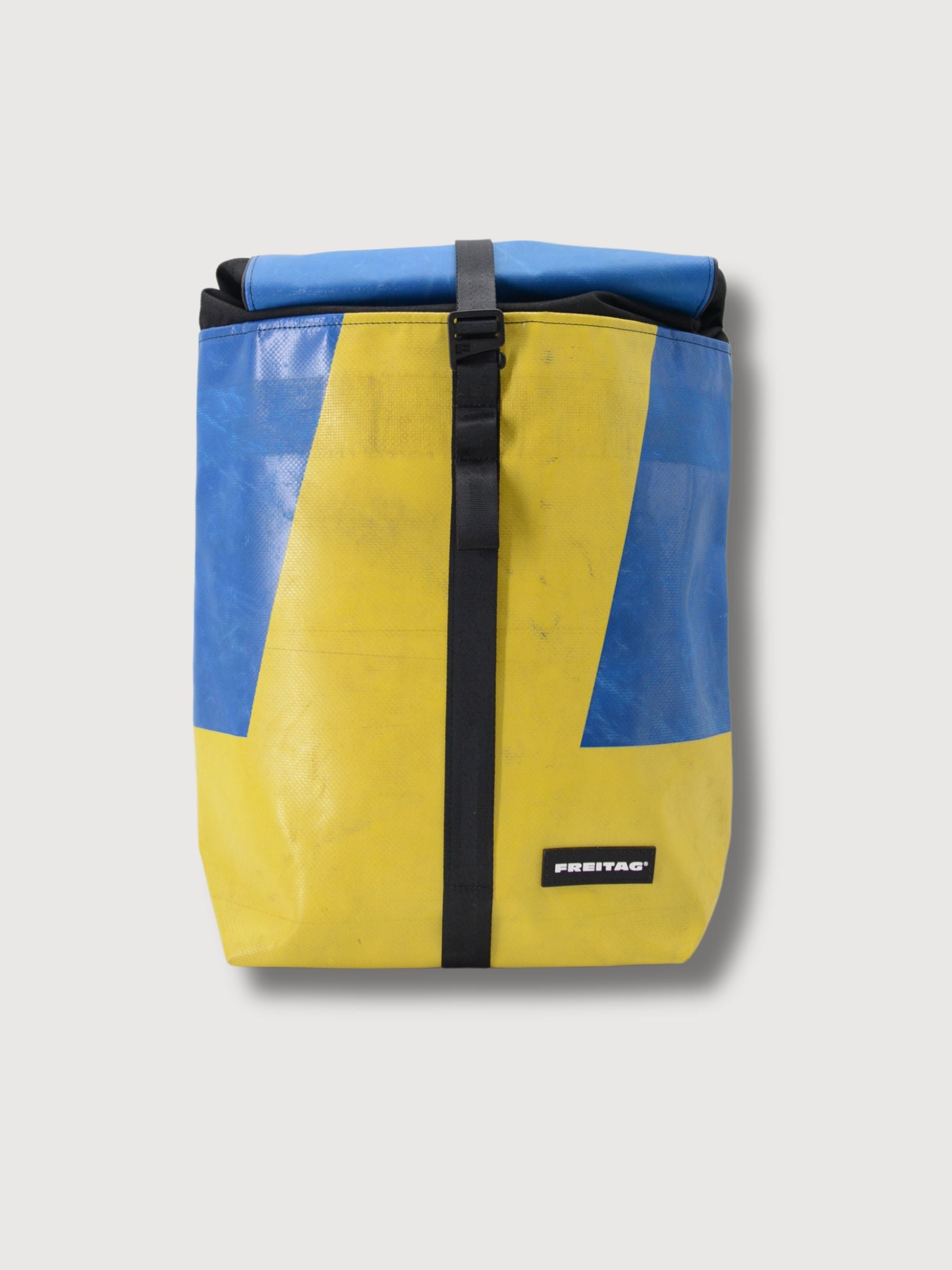 Rucksack F155 Clapton Yellow & Blue in gebrauchten LKW -Planen | Freitag