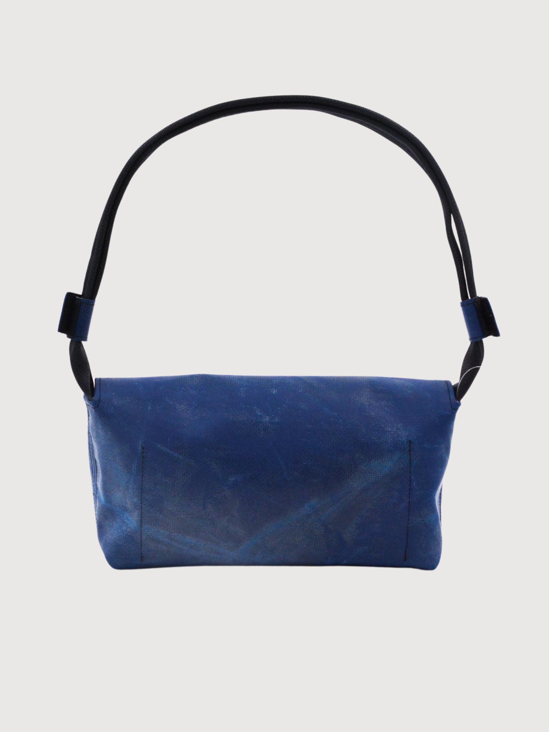 Borsa a tracolla Laura Blu scuro | Freitag