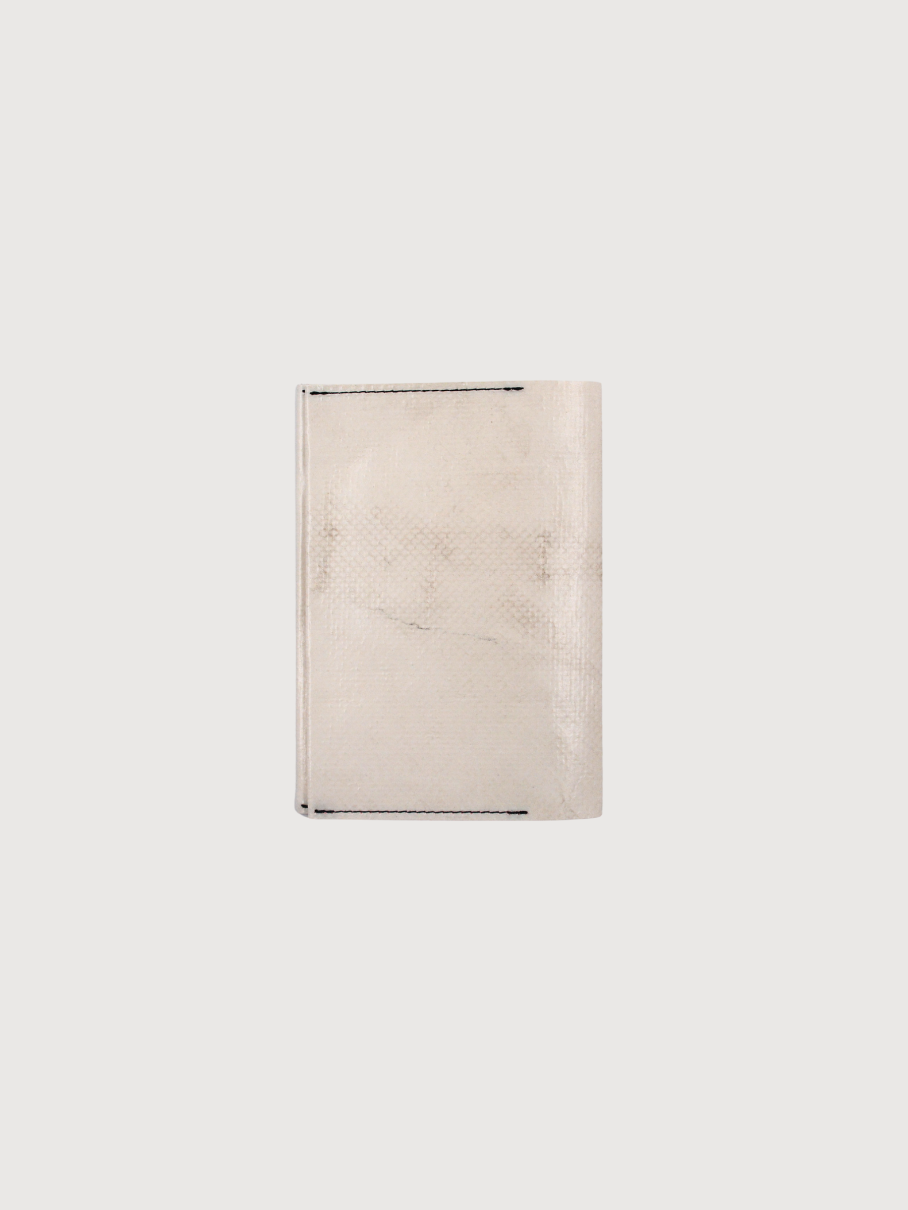Passport Sleeve Explorer White | Freitag