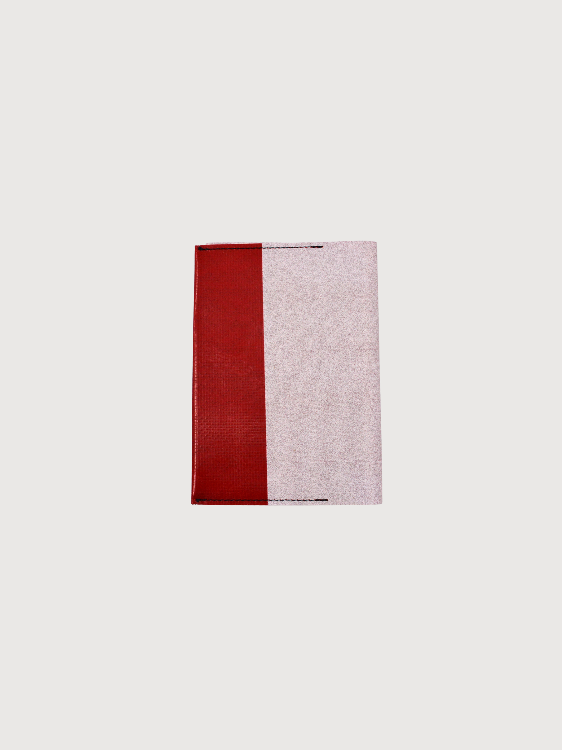 Passport Sleeve Explorer White/Red | Freitag