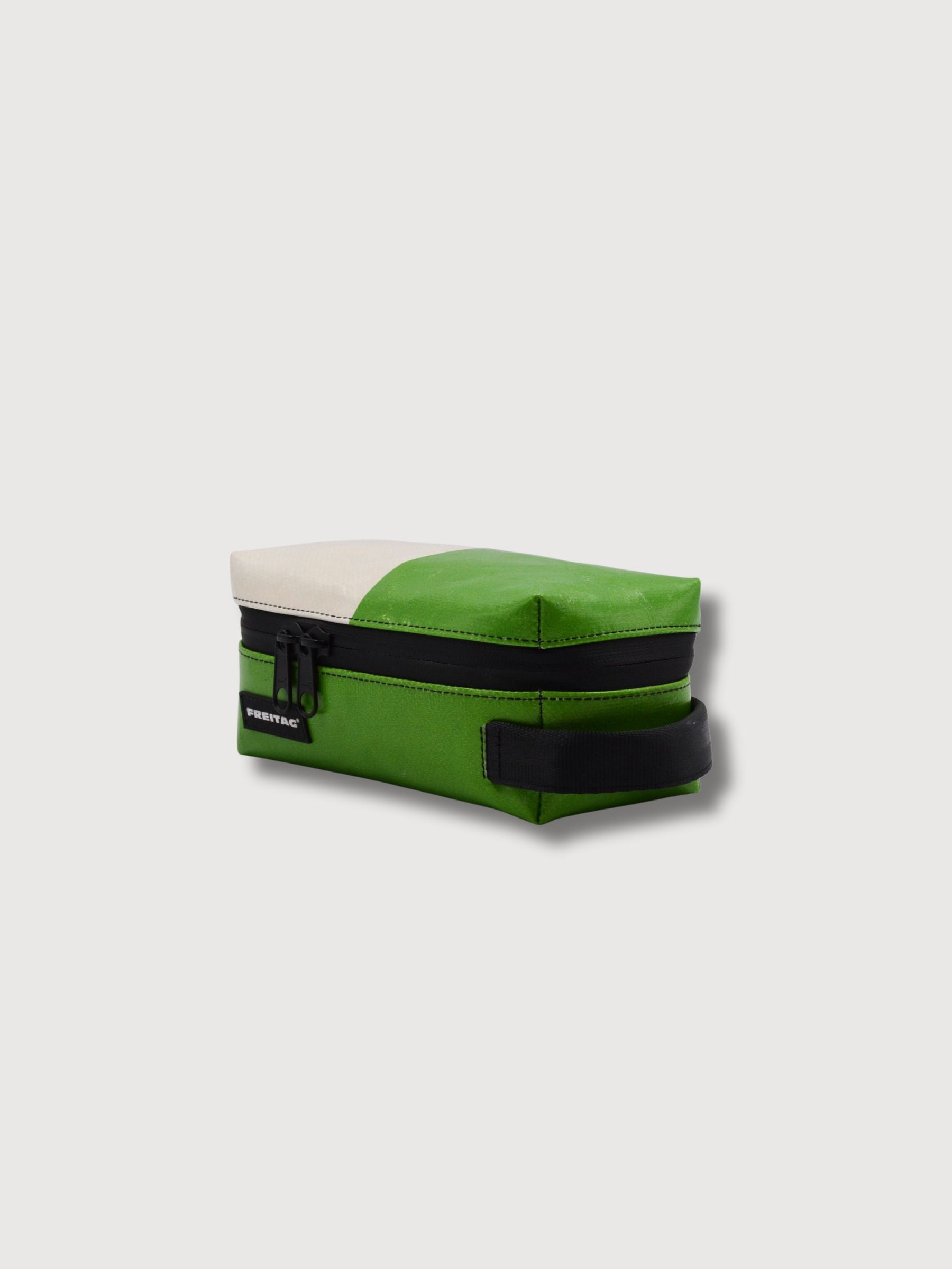 Beauty Case Cheyenne Verde/Bianco | Freitag