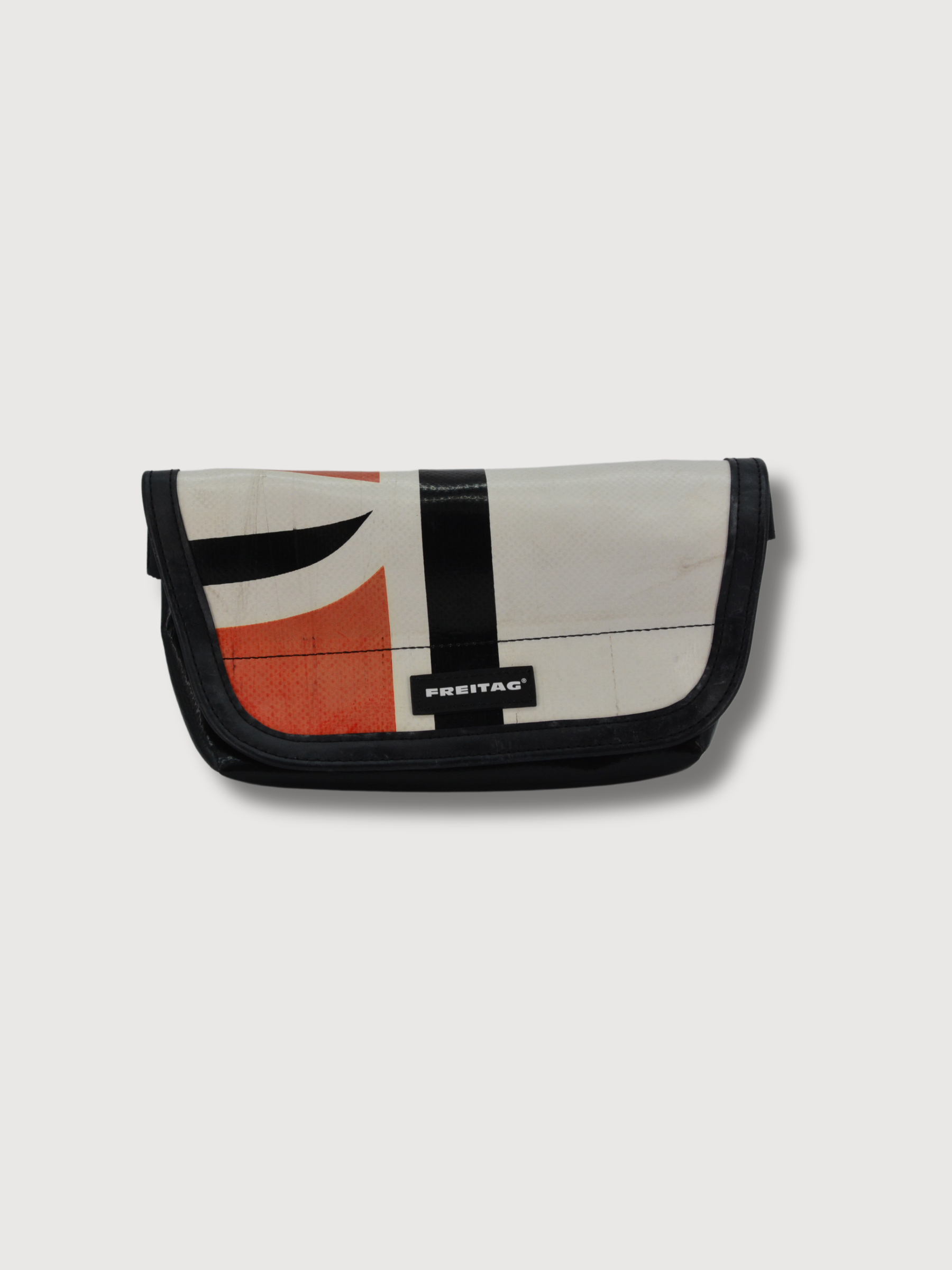 F40-Jamie White-Red-Black Hip Bag | Freitag