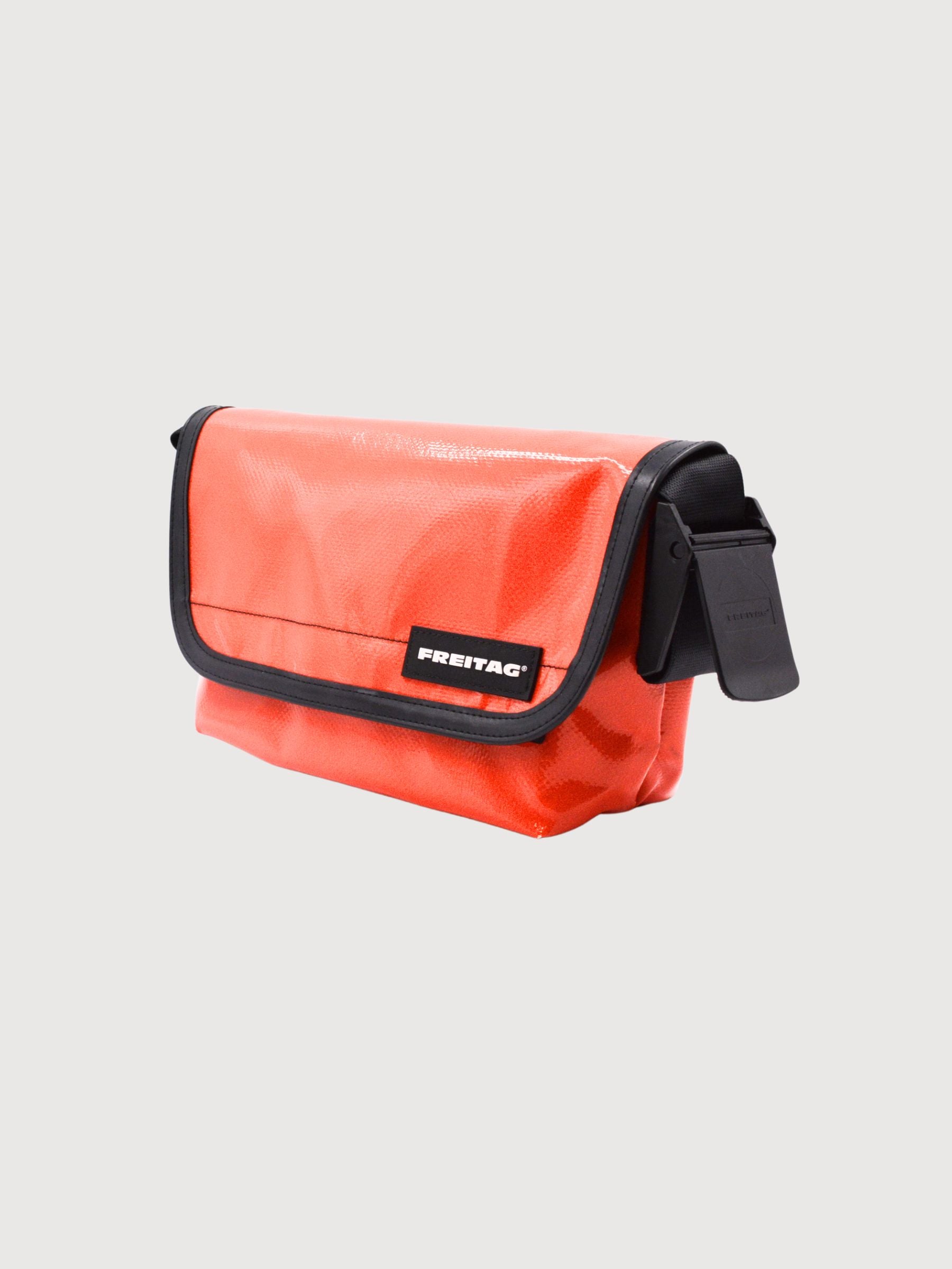Hawaii Five Messenger Bag Red | Freitag