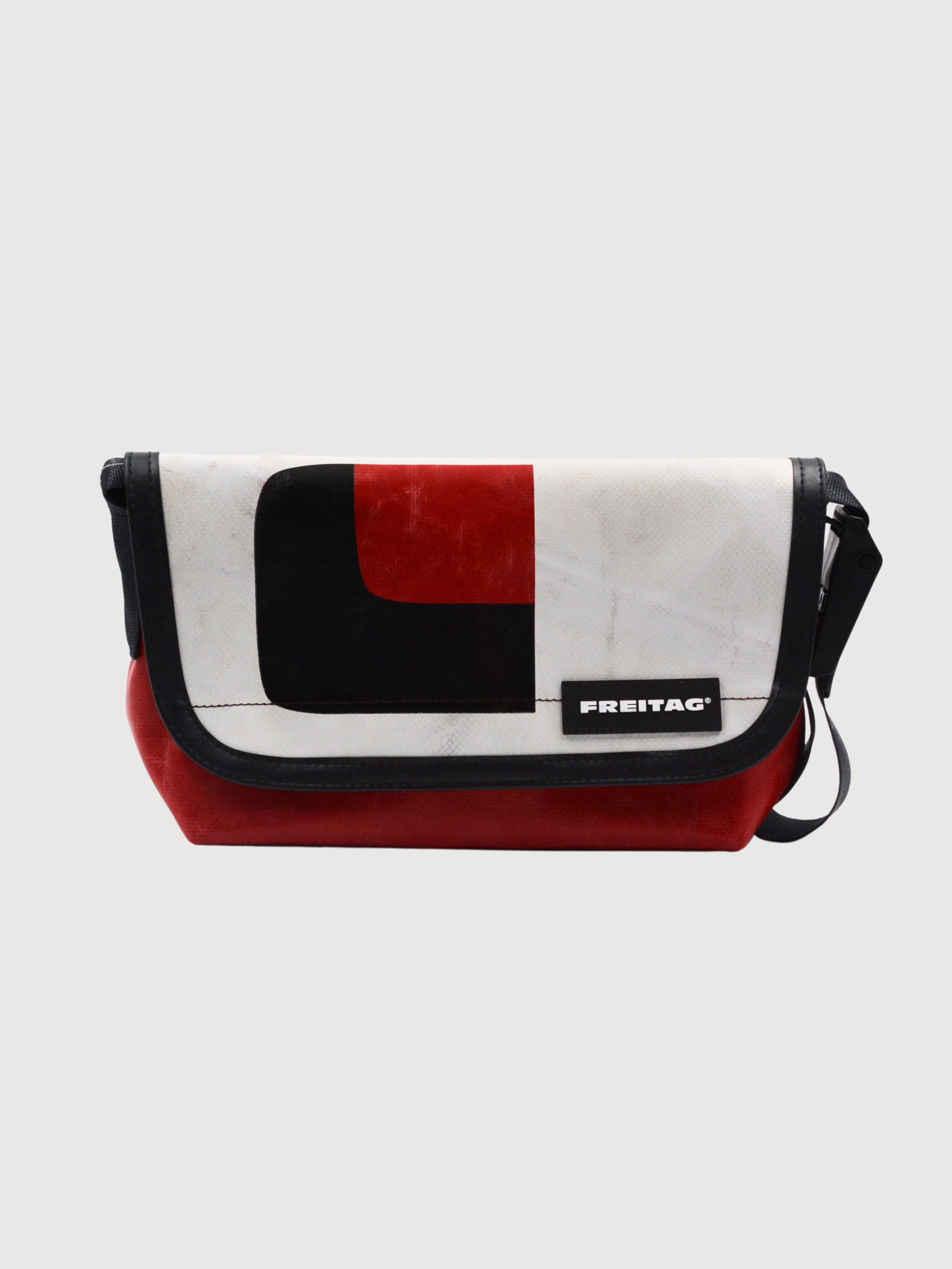 HAWAII FIVE Red/White Bag