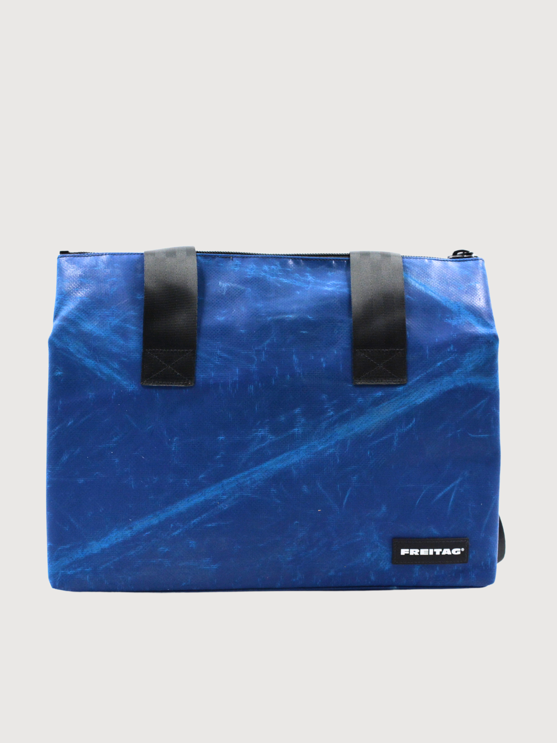 Sports Bag Lois Dark Blue | Freitag