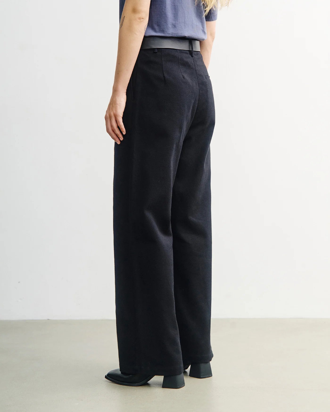 High-Waisted Flanellhose Bio-Baumwolle True Black | ROTHOLZ