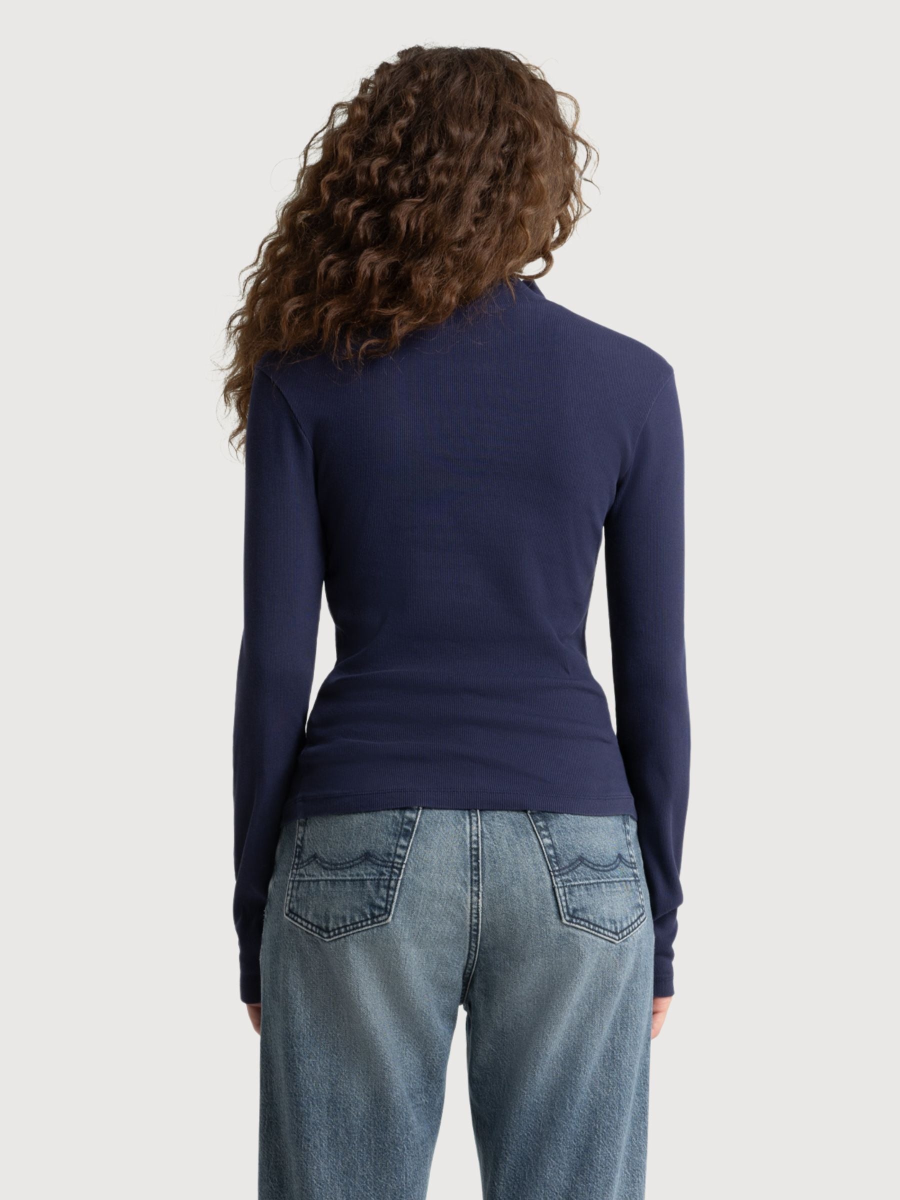 Jacobina Peeacoat Frau Longsleeve | King Of Indigo