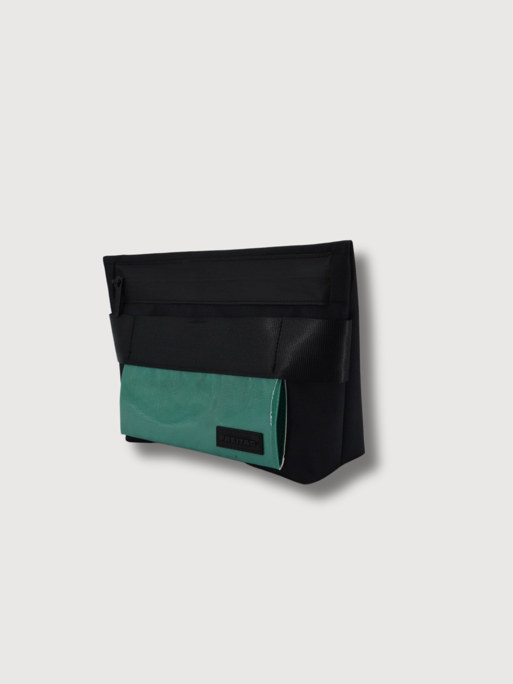 F608 KNOTT Beautycase Turquoise | FREITAG