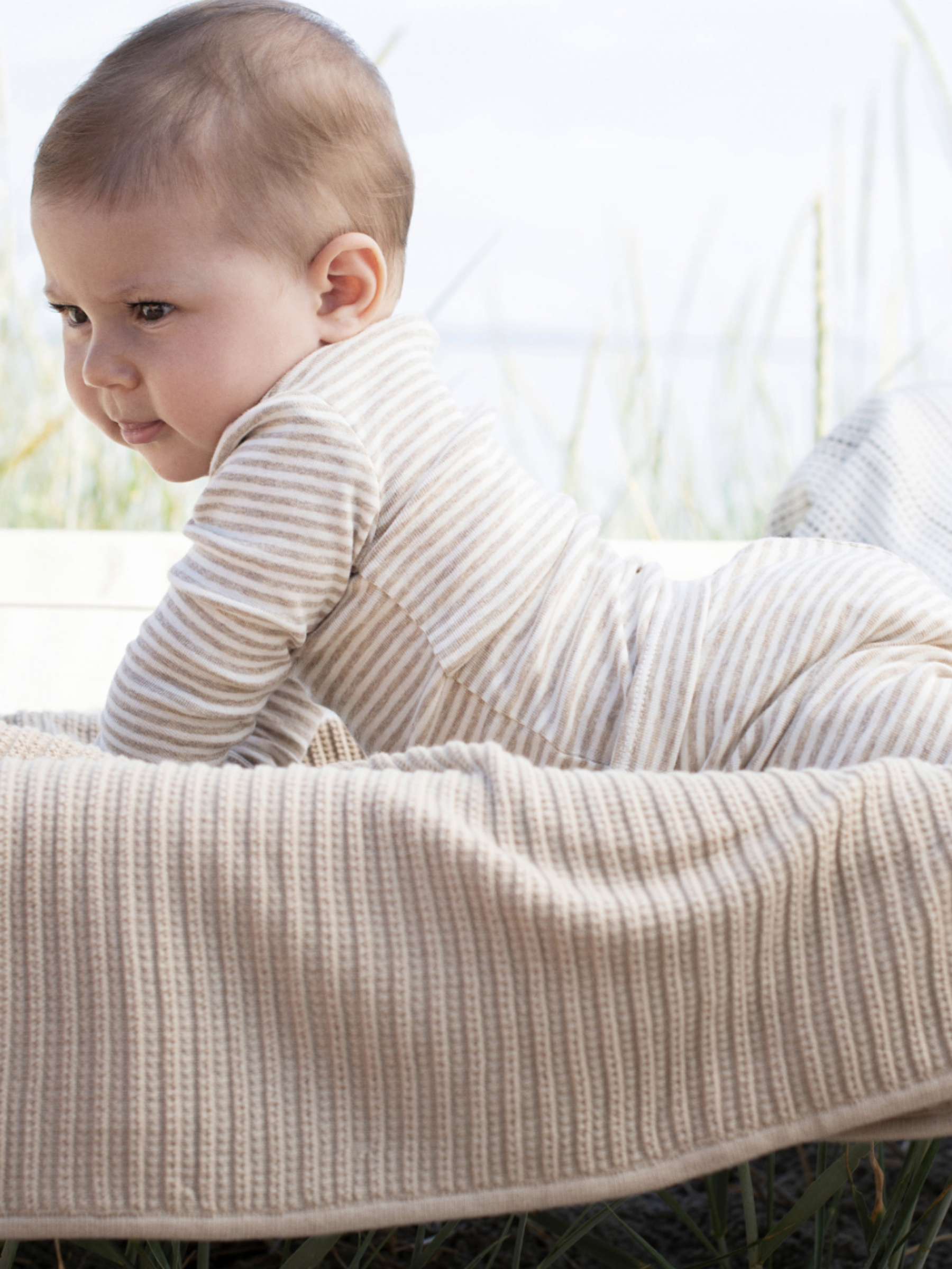Baby Striped Body in Oat / Offwhite   Organic Cotton | SERENDIPITY