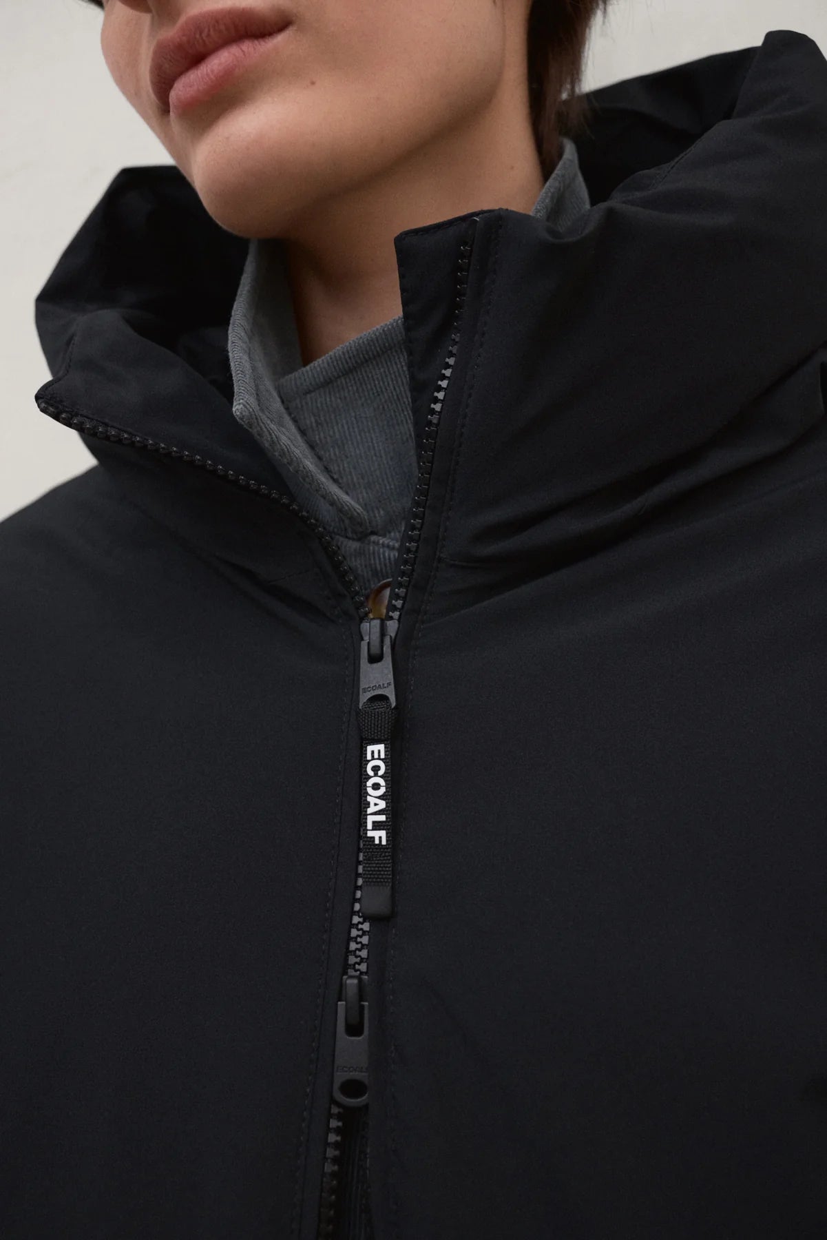 Mati Women's Jacket Black | ECOALF
